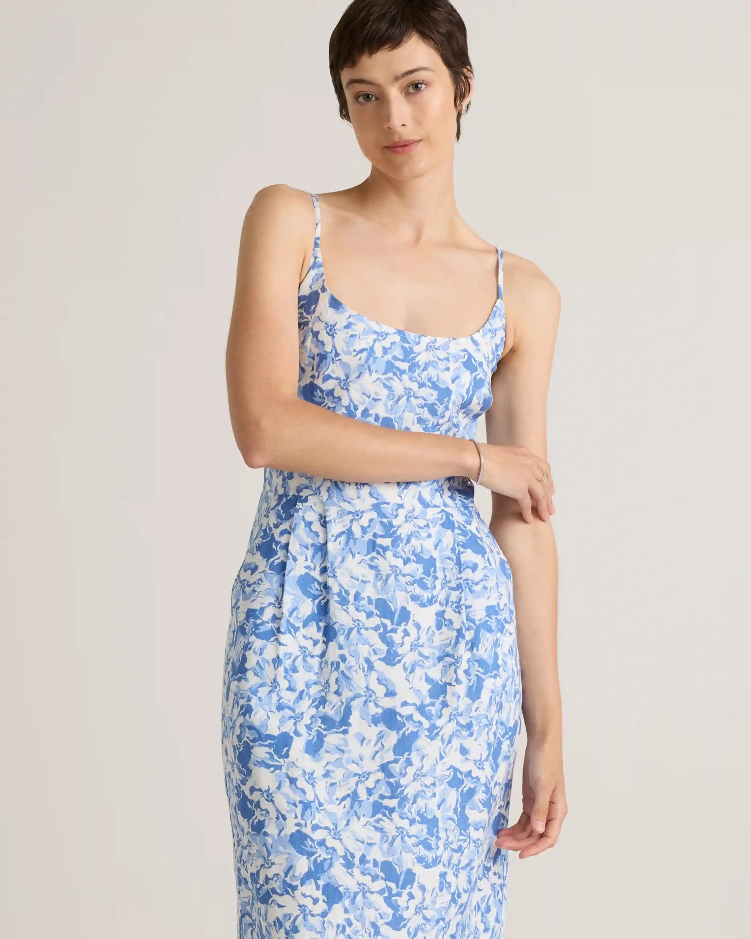 100% European Linen Scoop Neck Midi Dress