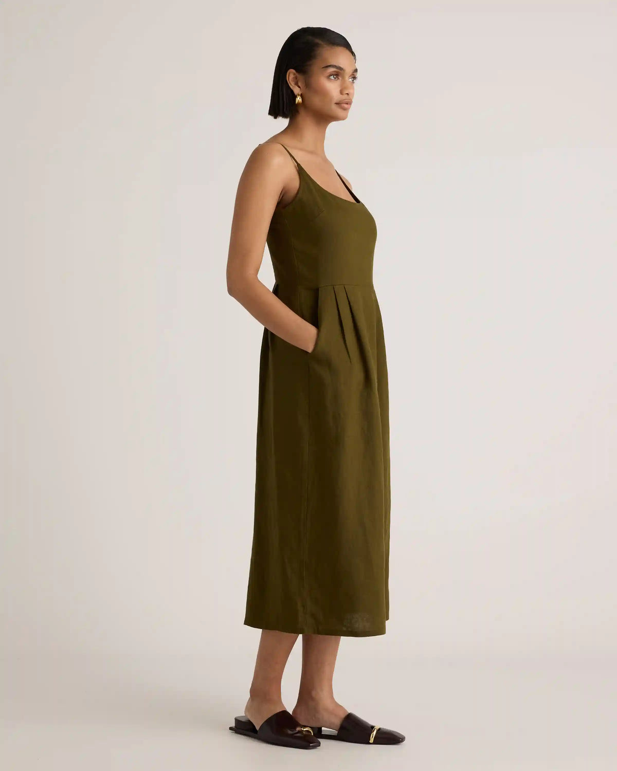 100% European Linen Scoop Neck Midi Dress