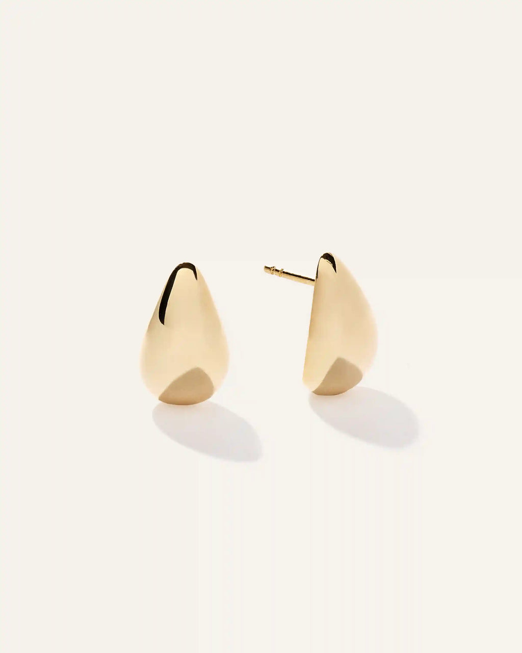 14K Gold Small Teardrop Earrings