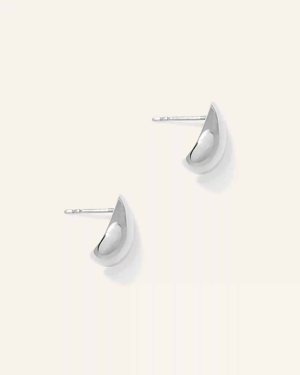 14K Gold Small Teardrop Earrings