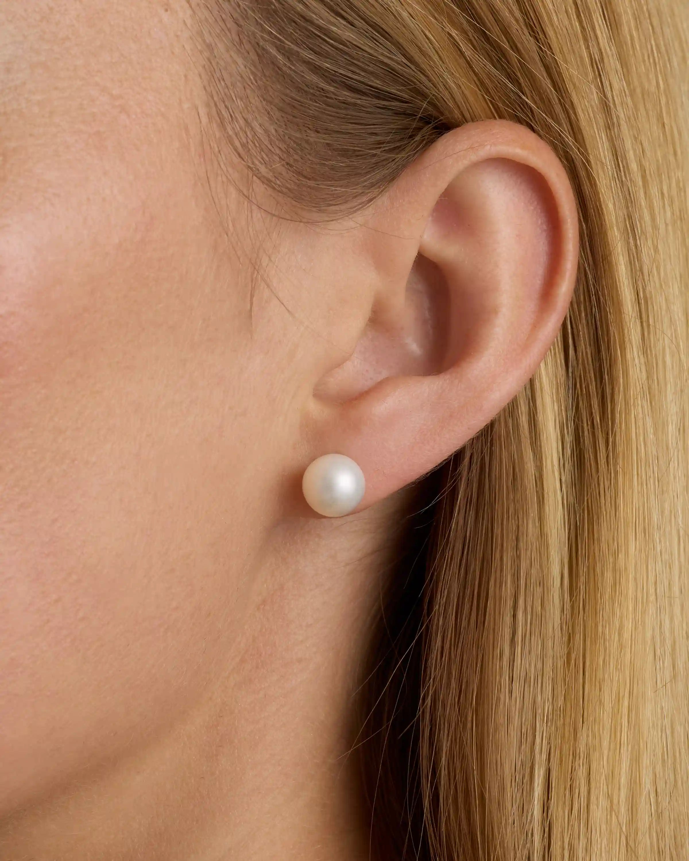 14K Gold Freshwater Cultured Pearl Studs