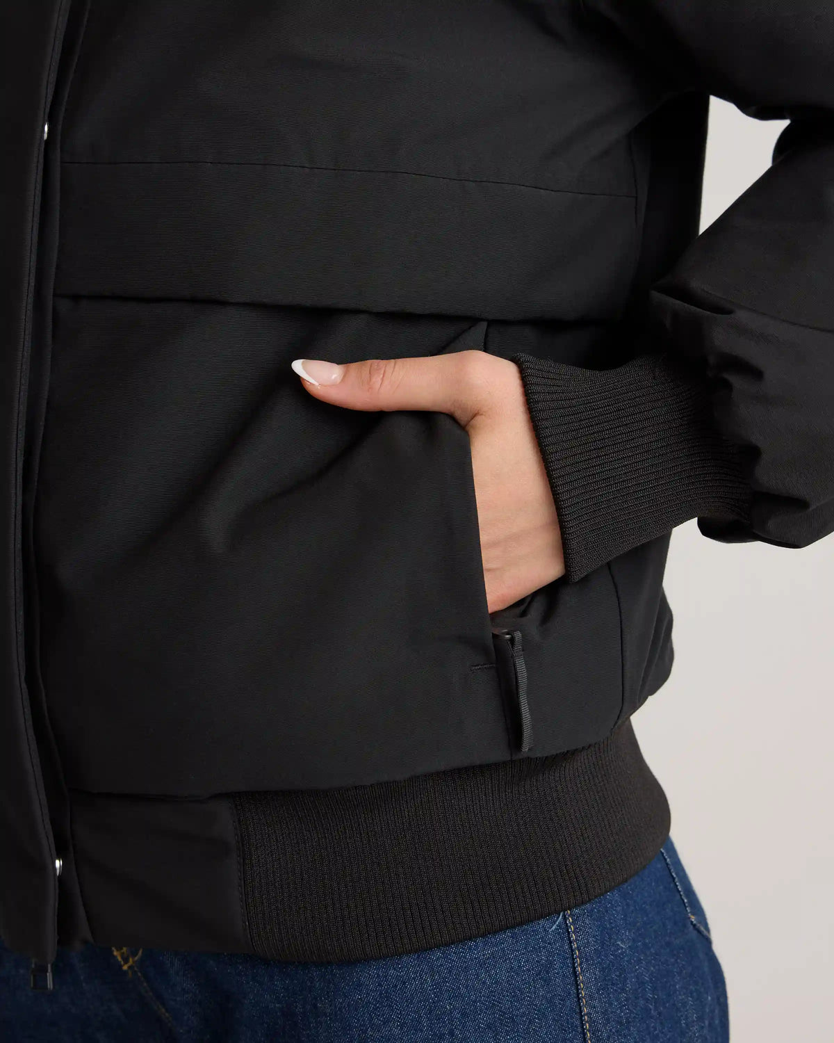 Responsible Down Hooded Short Parka