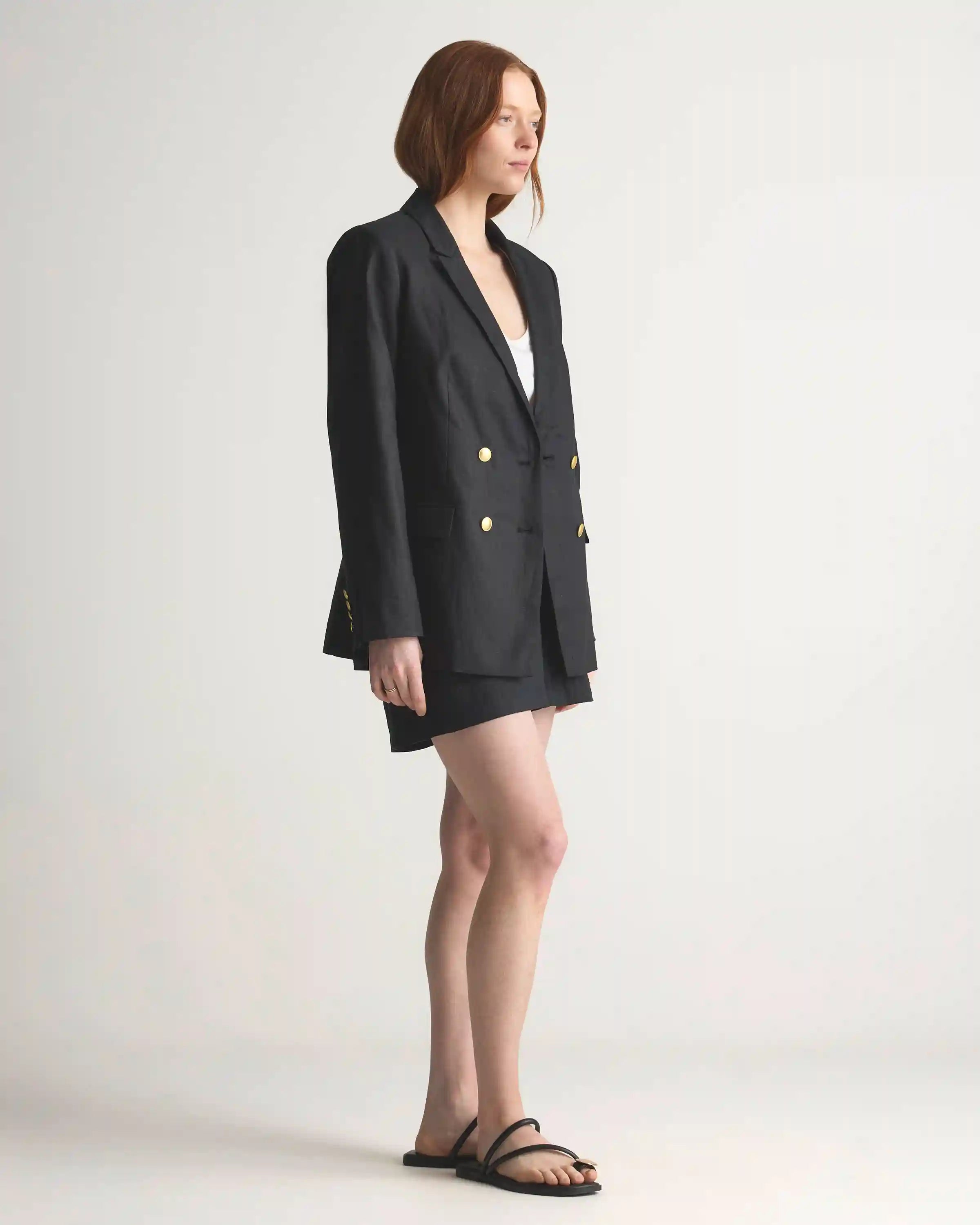 100% European Linen Relaxed Double-Breasted Blazer