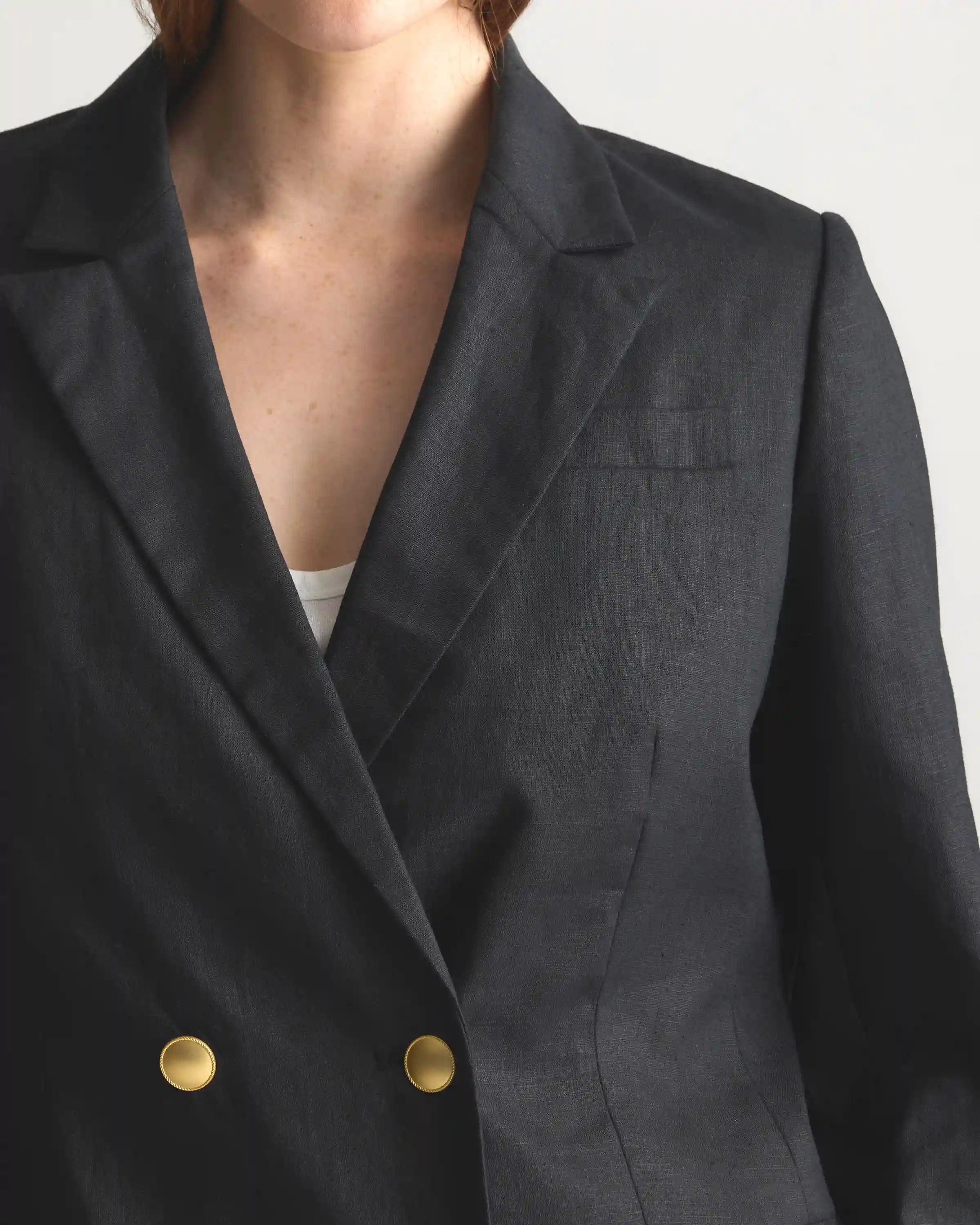 100% European Linen Relaxed Double-Breasted Blazer
