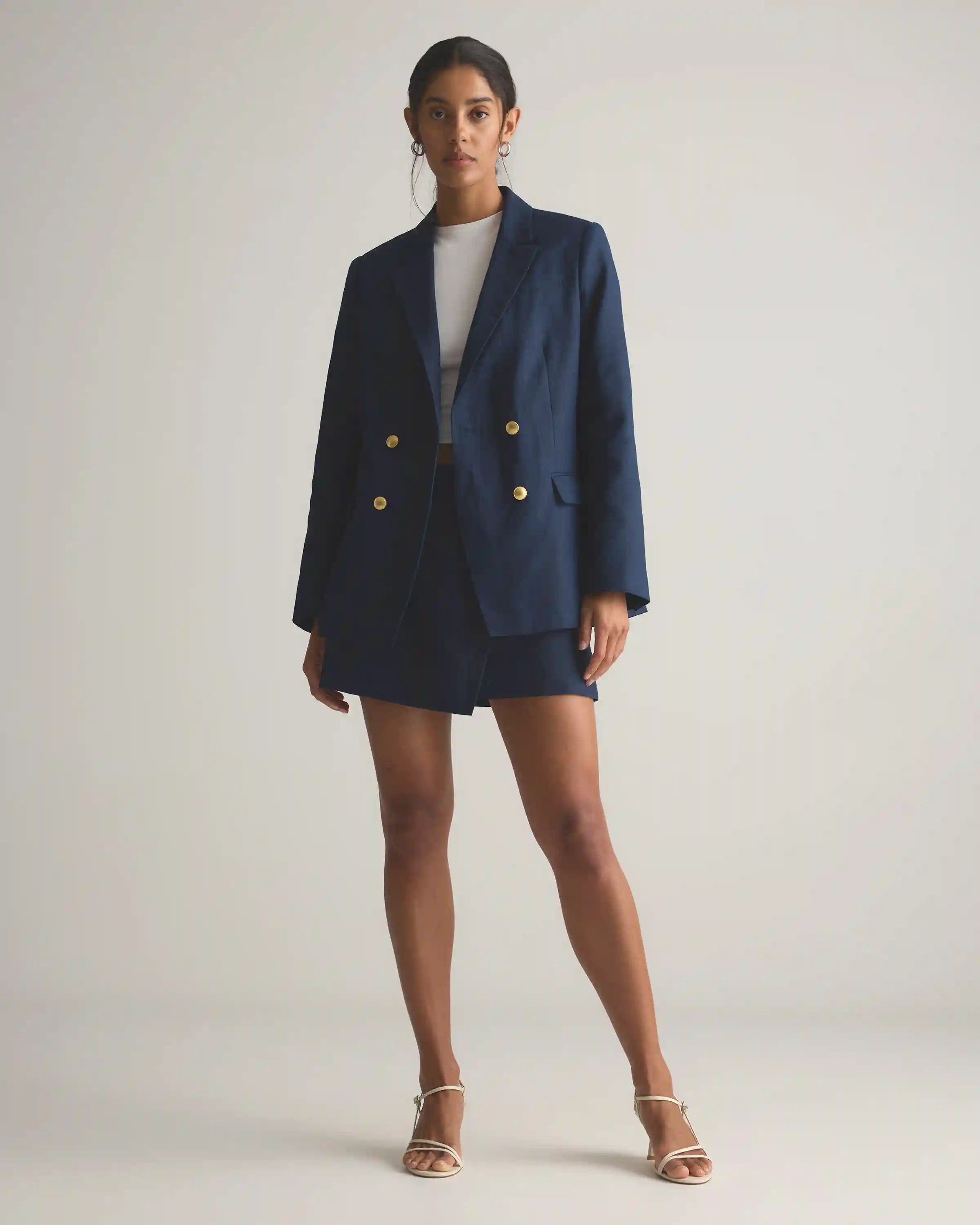 100% European Linen Relaxed Double-Breasted Blazer
