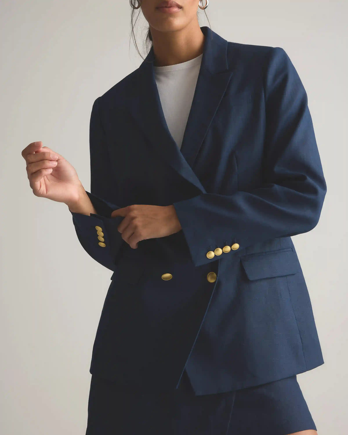 100% European Linen Relaxed Double-Breasted Blazer