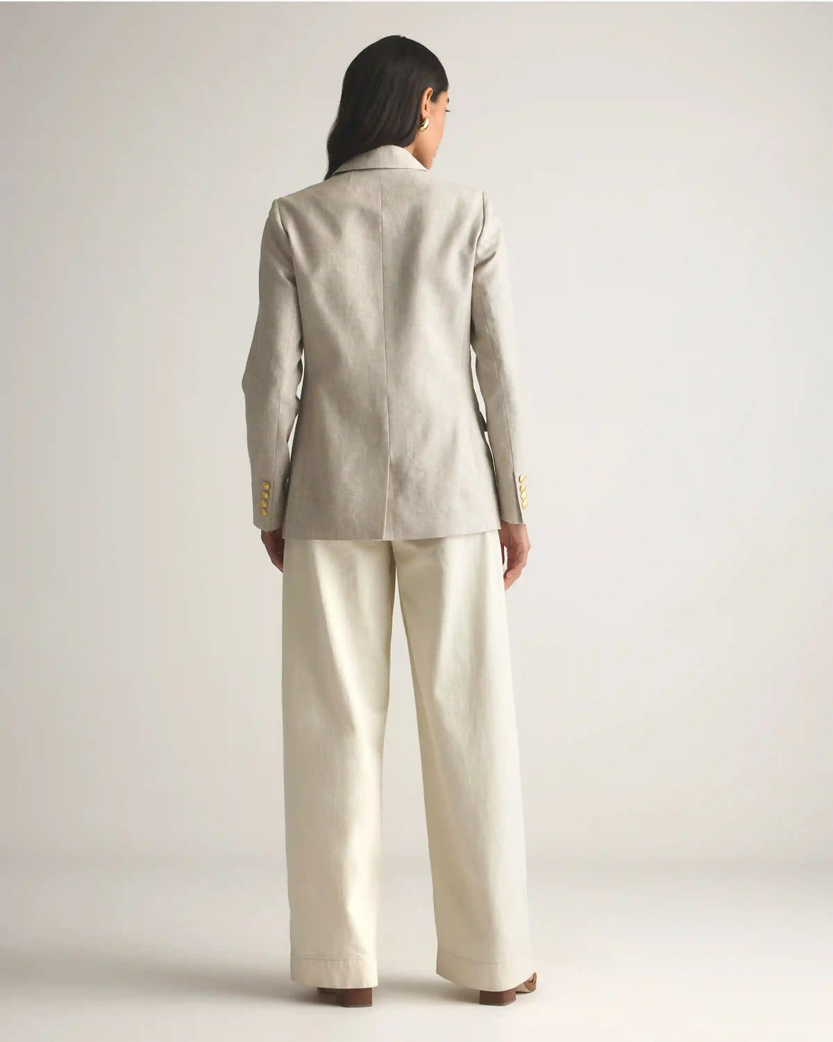 100% European Linen Relaxed Double-Breasted Blazer