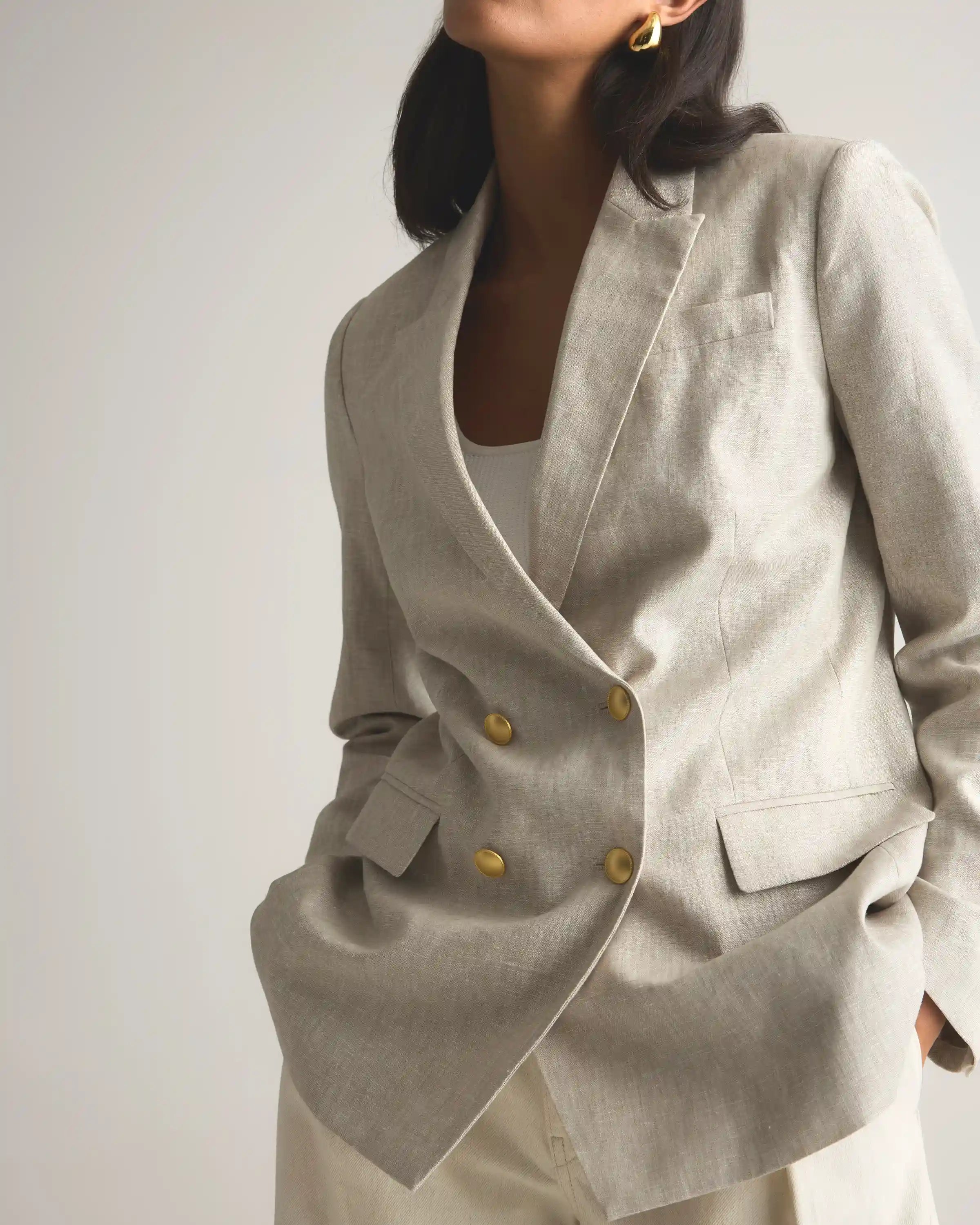 100% European Linen Relaxed Double-Breasted Blazer