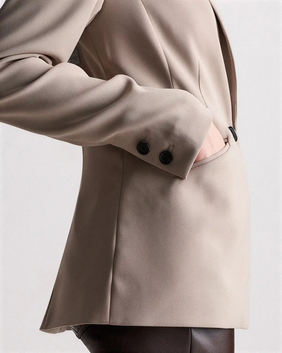 Stretch Crepe Cinched Waist Blazer