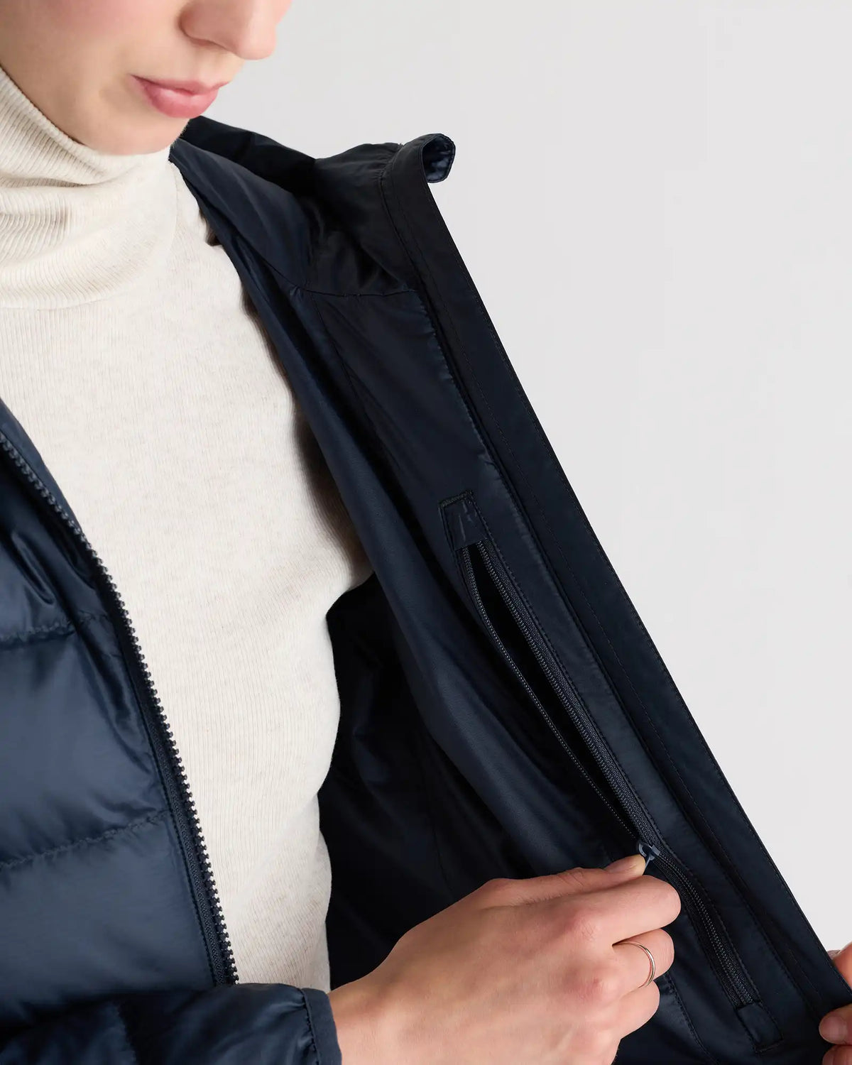 Lightweight Down Packable Puffer Hooded Jacket