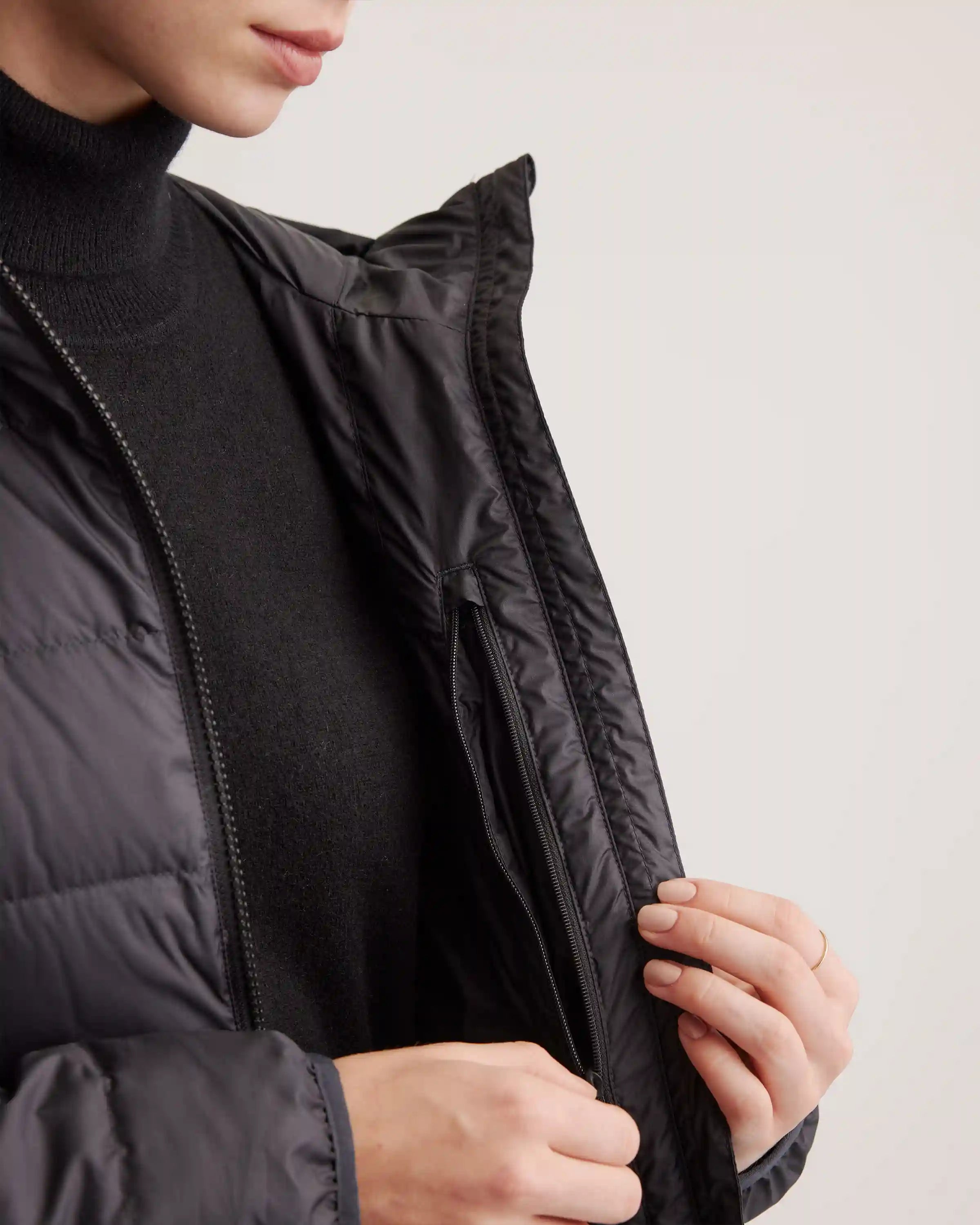 Lightweight Down Packable Puffer Hooded Jacket