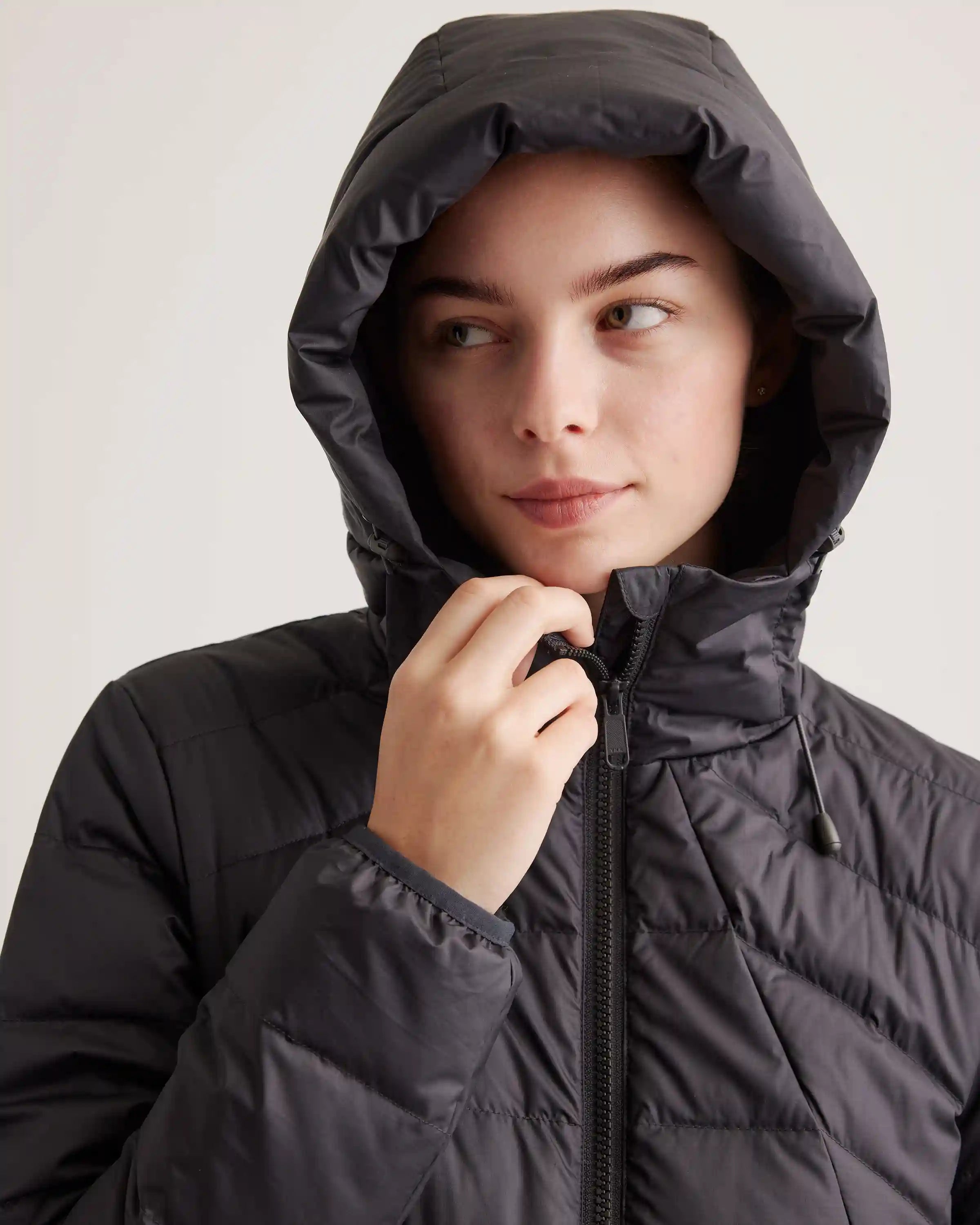 Lightweight Down Packable Puffer Hooded Jacket