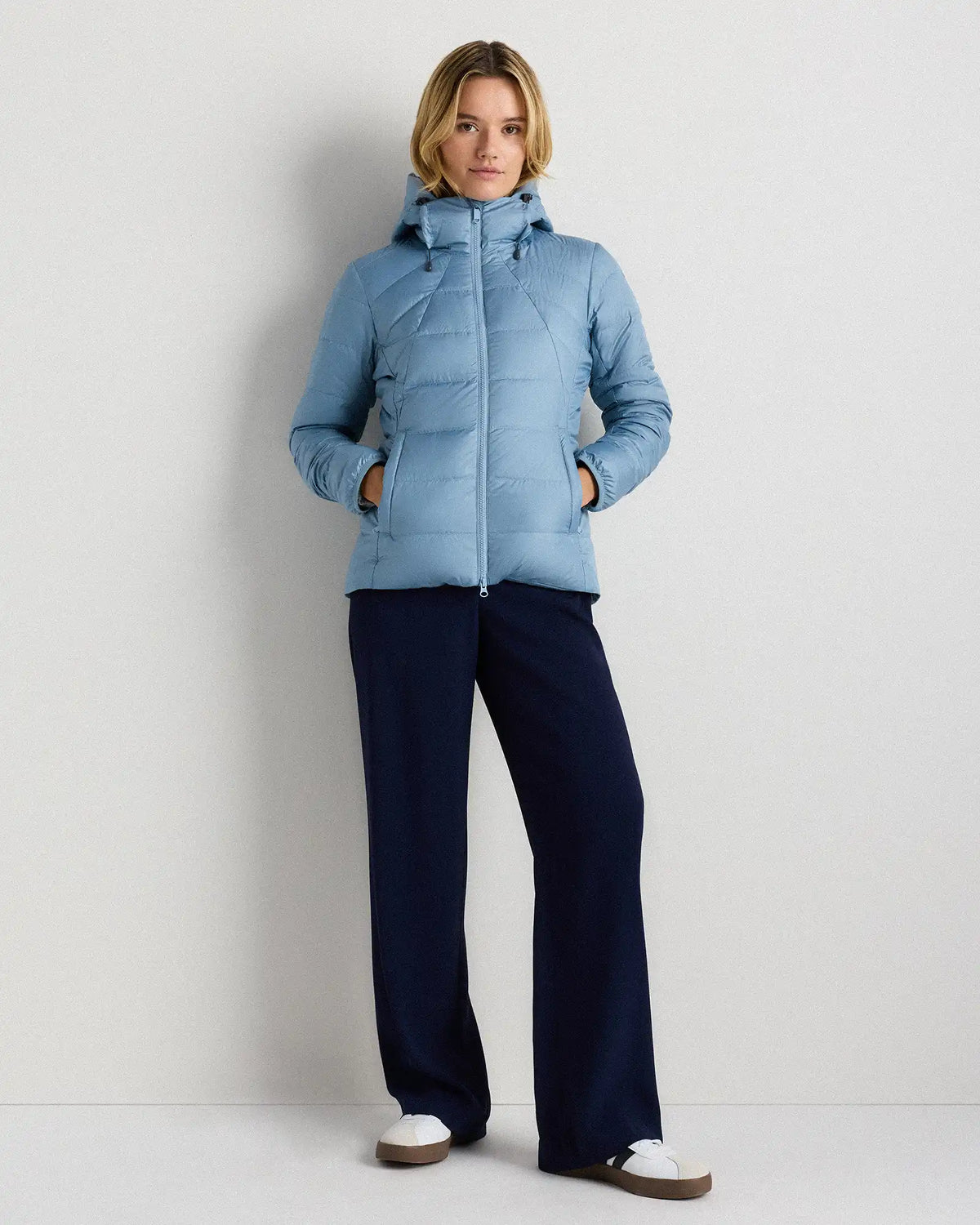 Lightweight Down Packable Puffer Hooded Jacket
