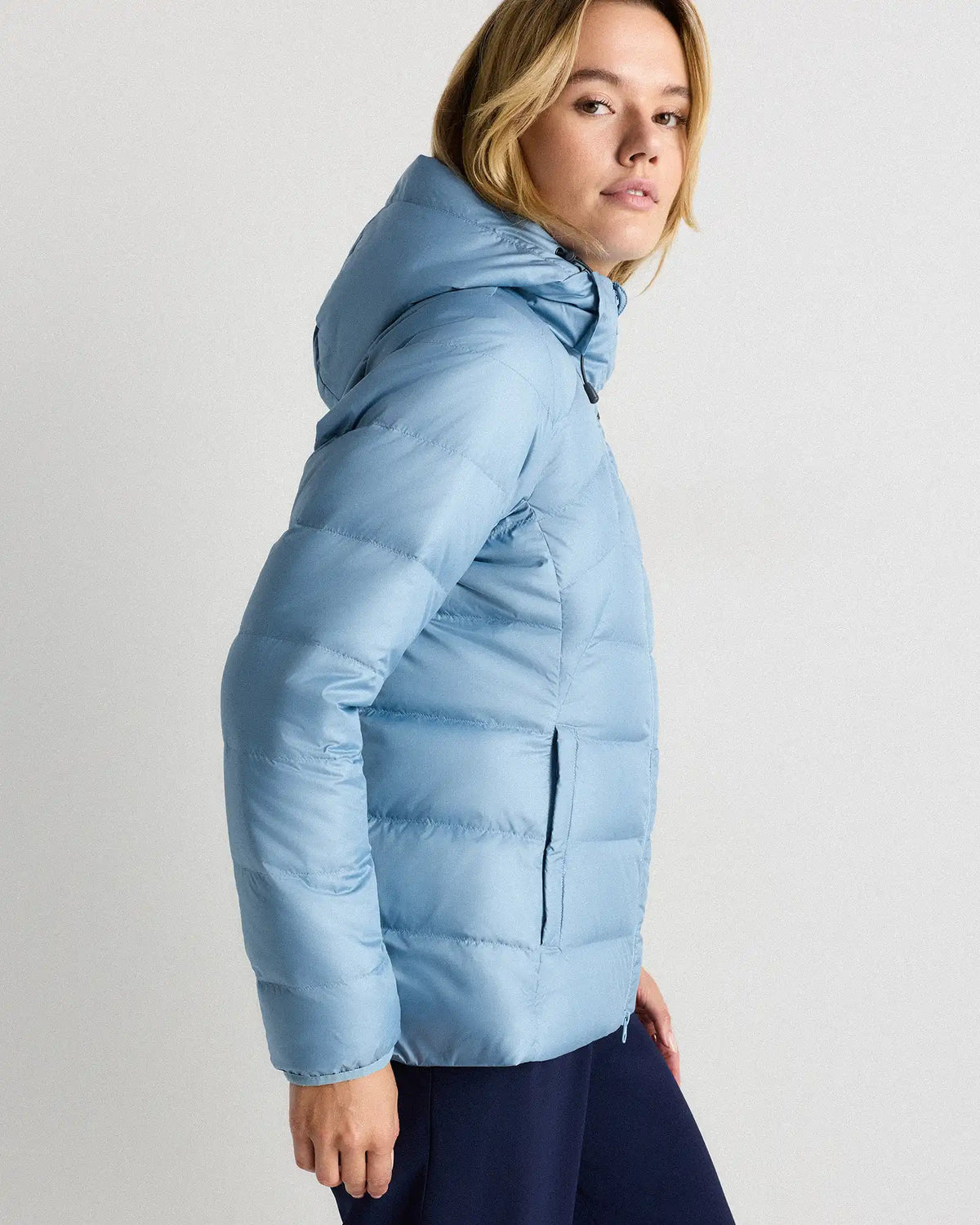 Lightweight Down Packable Puffer Hooded Jacket
