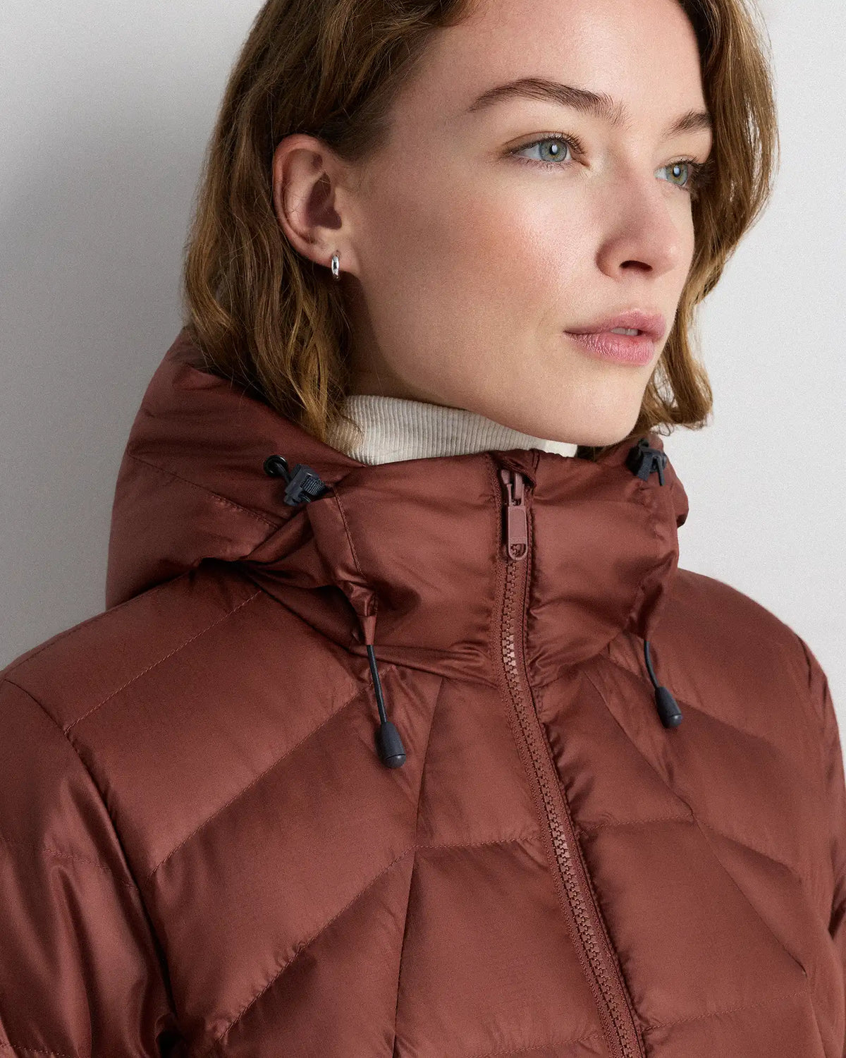 Lightweight Down Packable Puffer Hooded Jacket