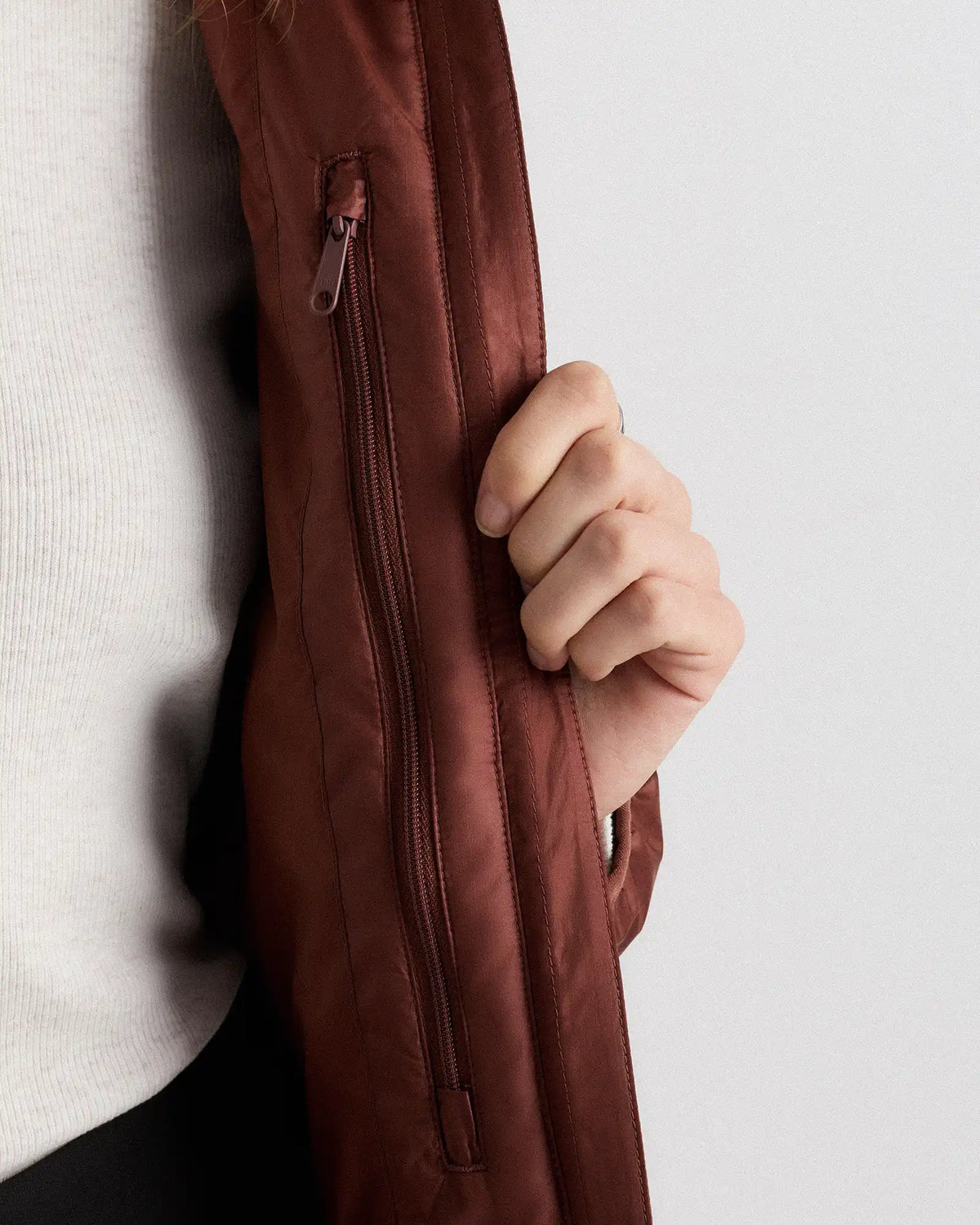 Lightweight Down Packable Puffer Hooded Jacket