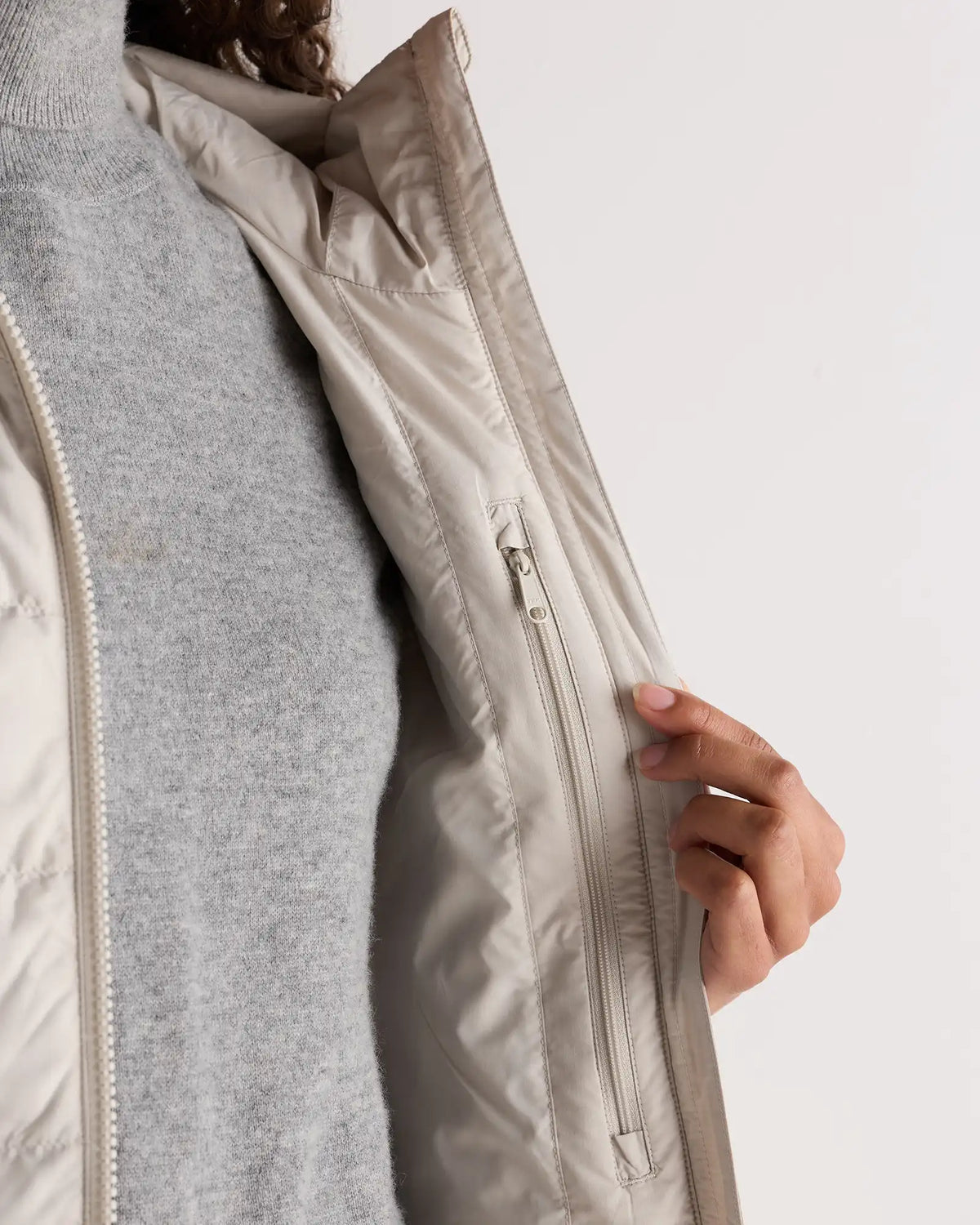 Lightweight Down Packable Puffer Hooded Jacket