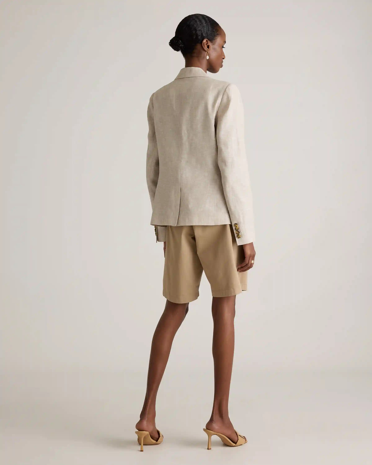 100% European Linen Structured Blazer