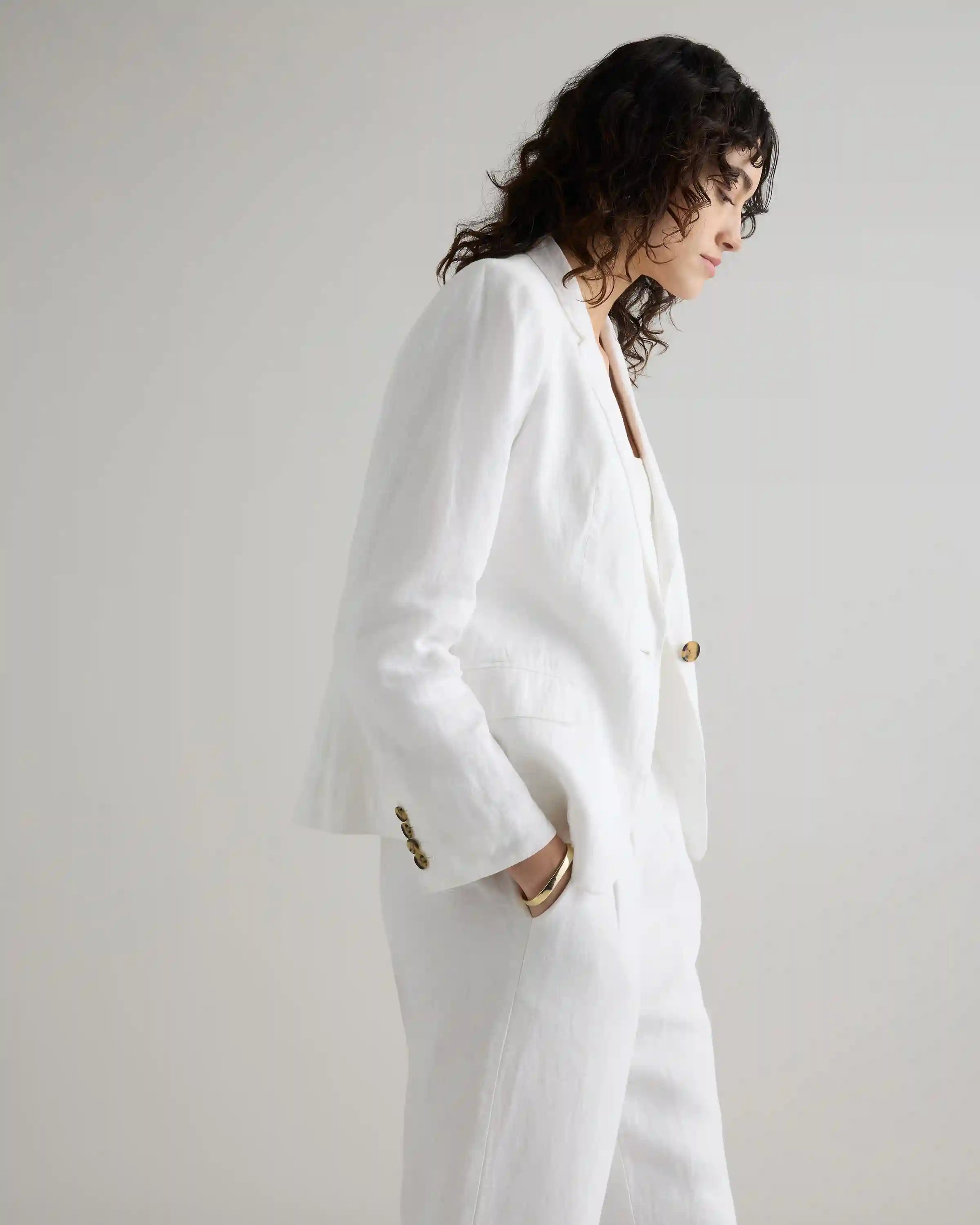 100% European Linen Structured Blazer