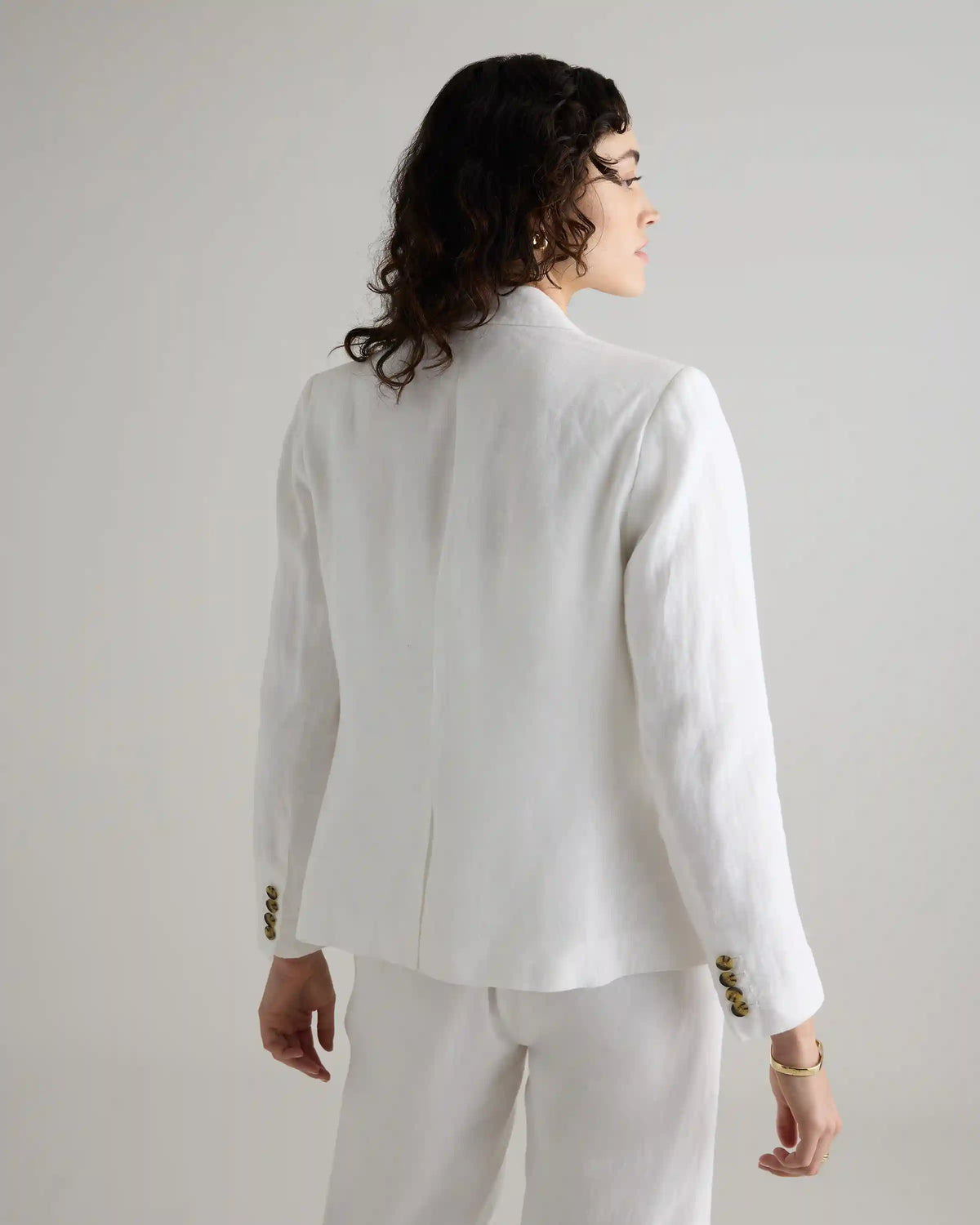 100% European Linen Structured Blazer