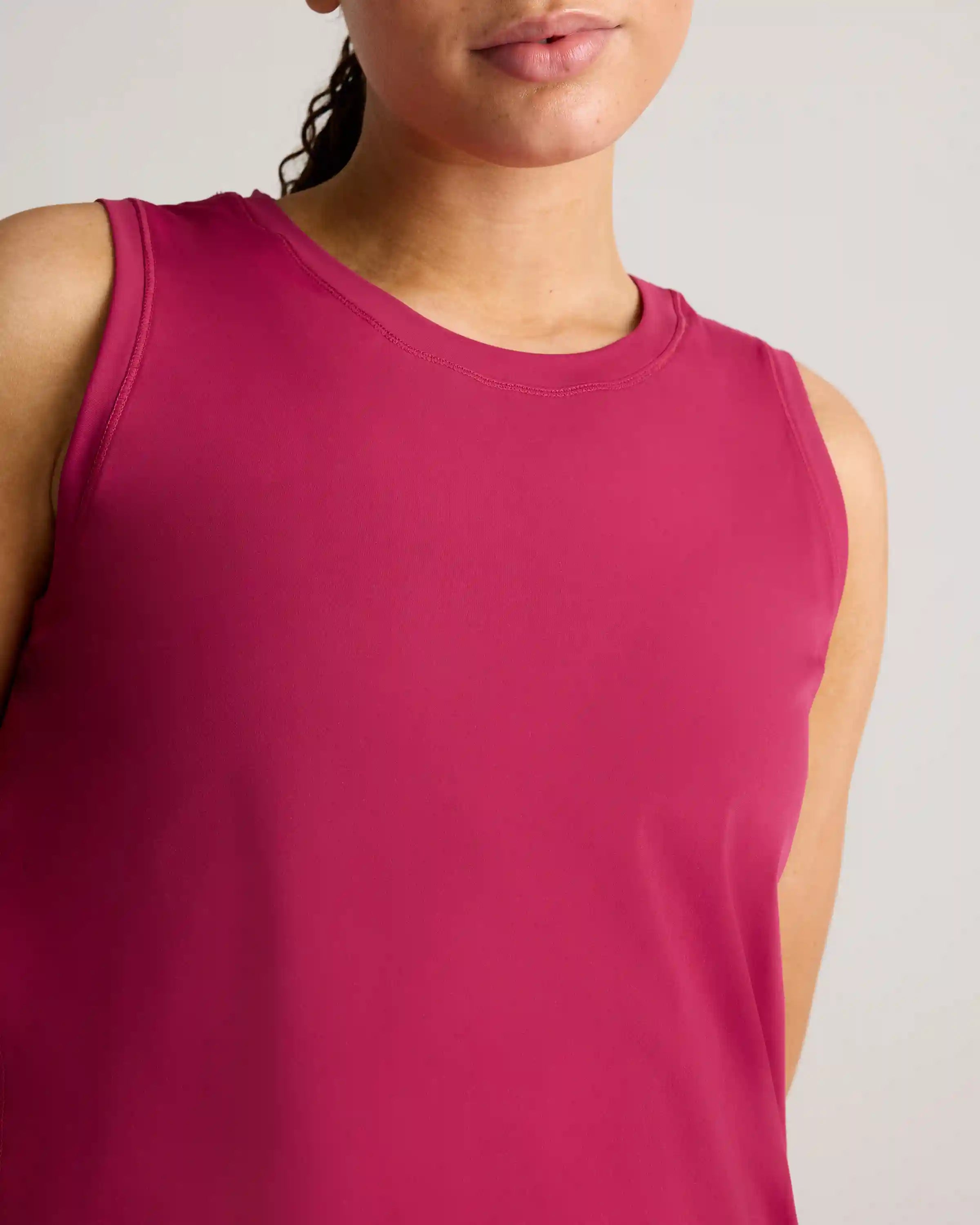 Essential Run Cropped Muscle Tank