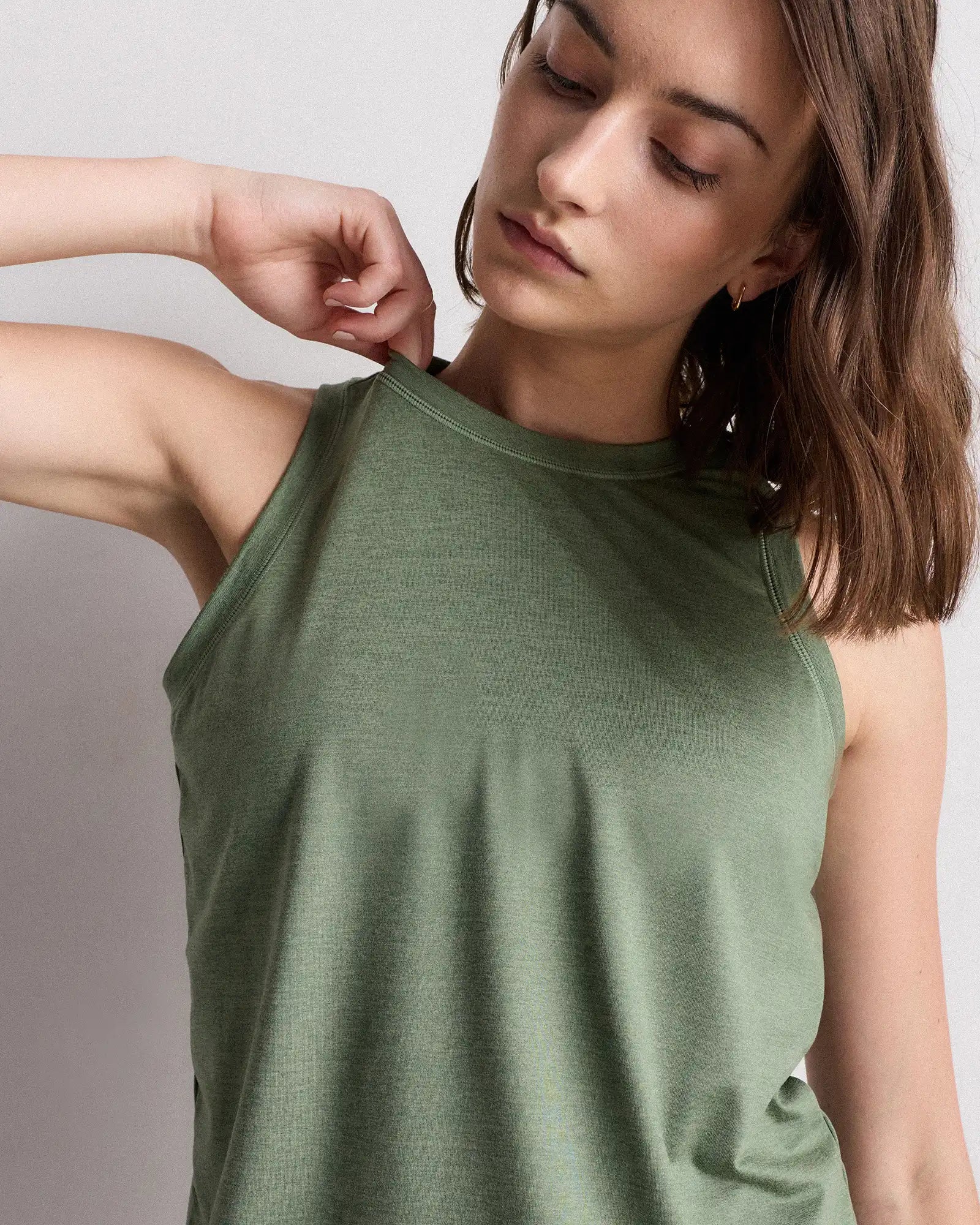 Flowknit Breeze High-Neck Tank
