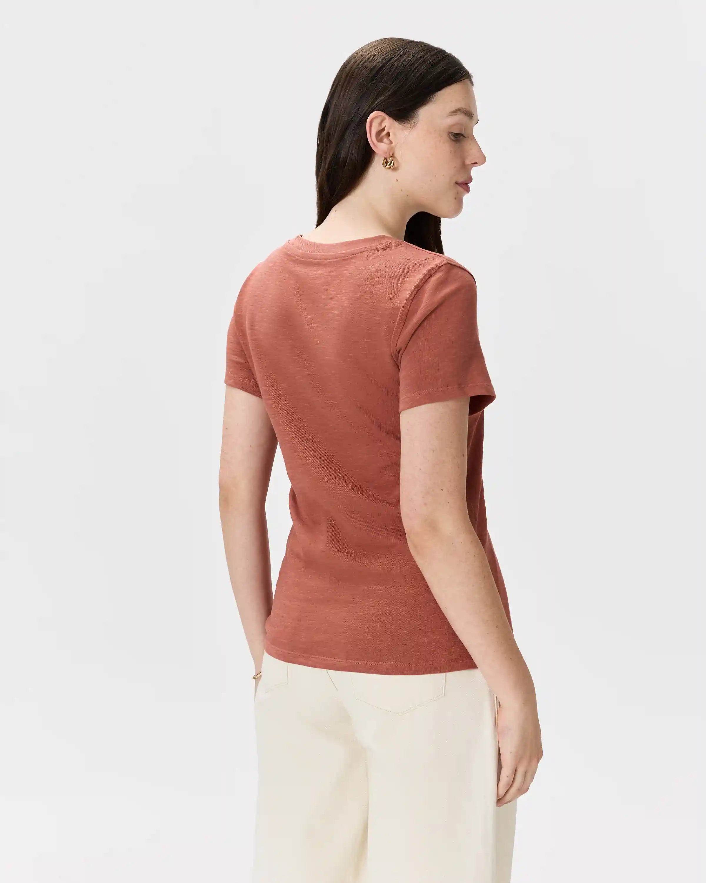 100% Organic Cotton Slub V-Neck Tee
