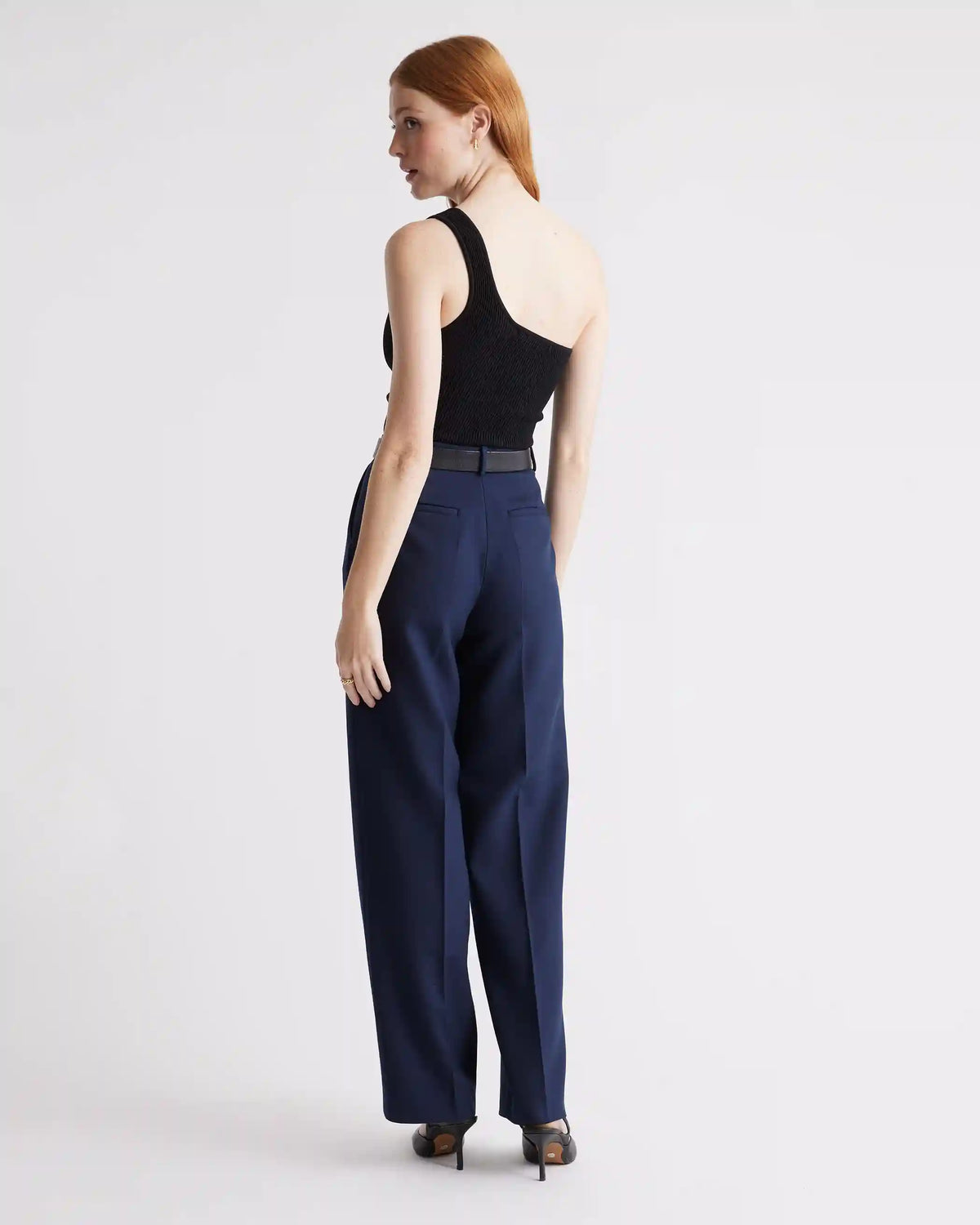 Cropped One Shoulder Ribbed Knit Tank