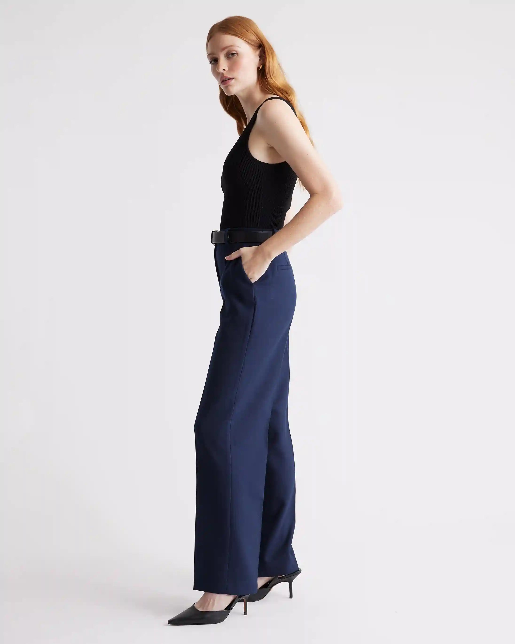 Cropped One Shoulder Ribbed Knit Tank