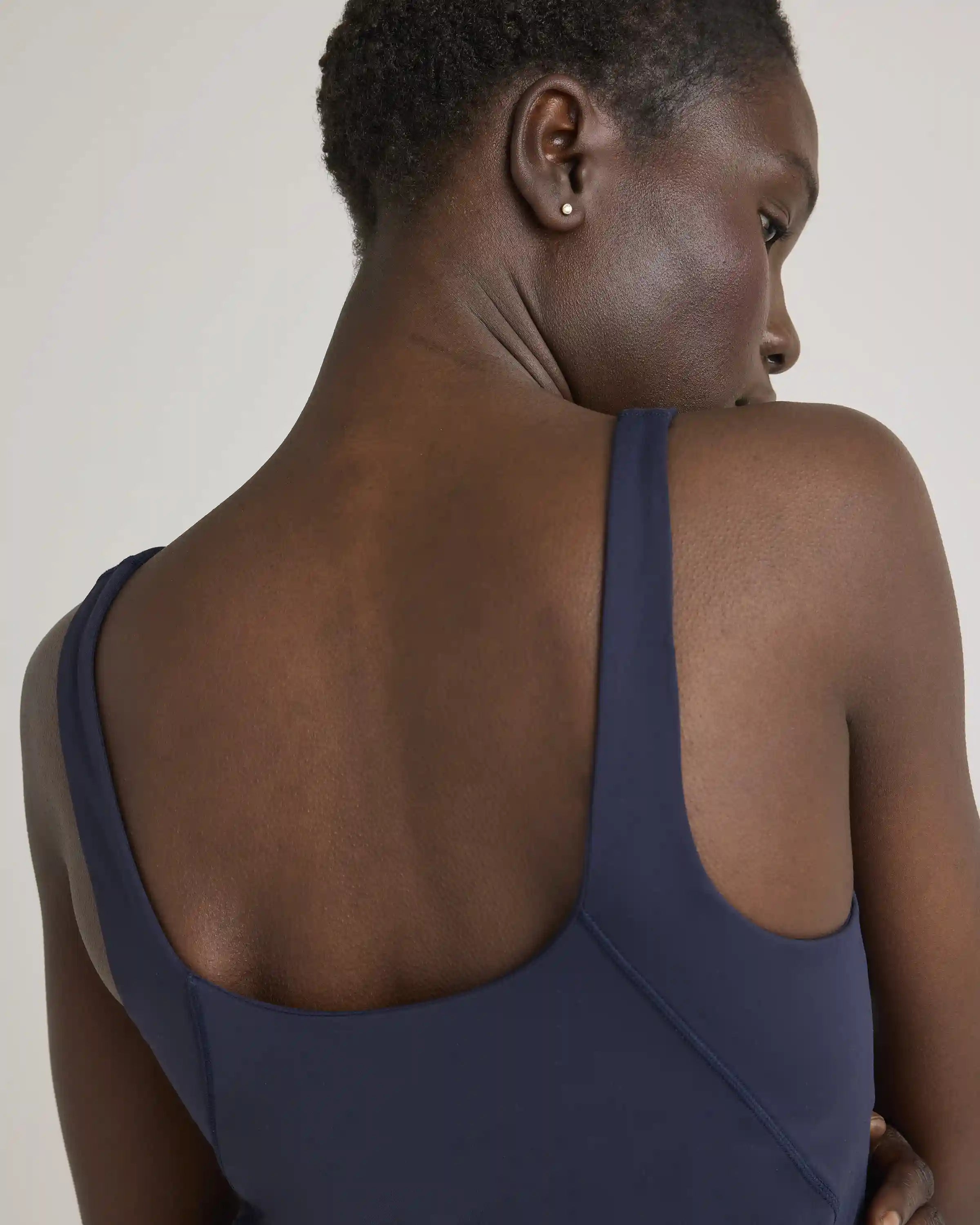 Ultra-Form V-Neck Cropped Tank