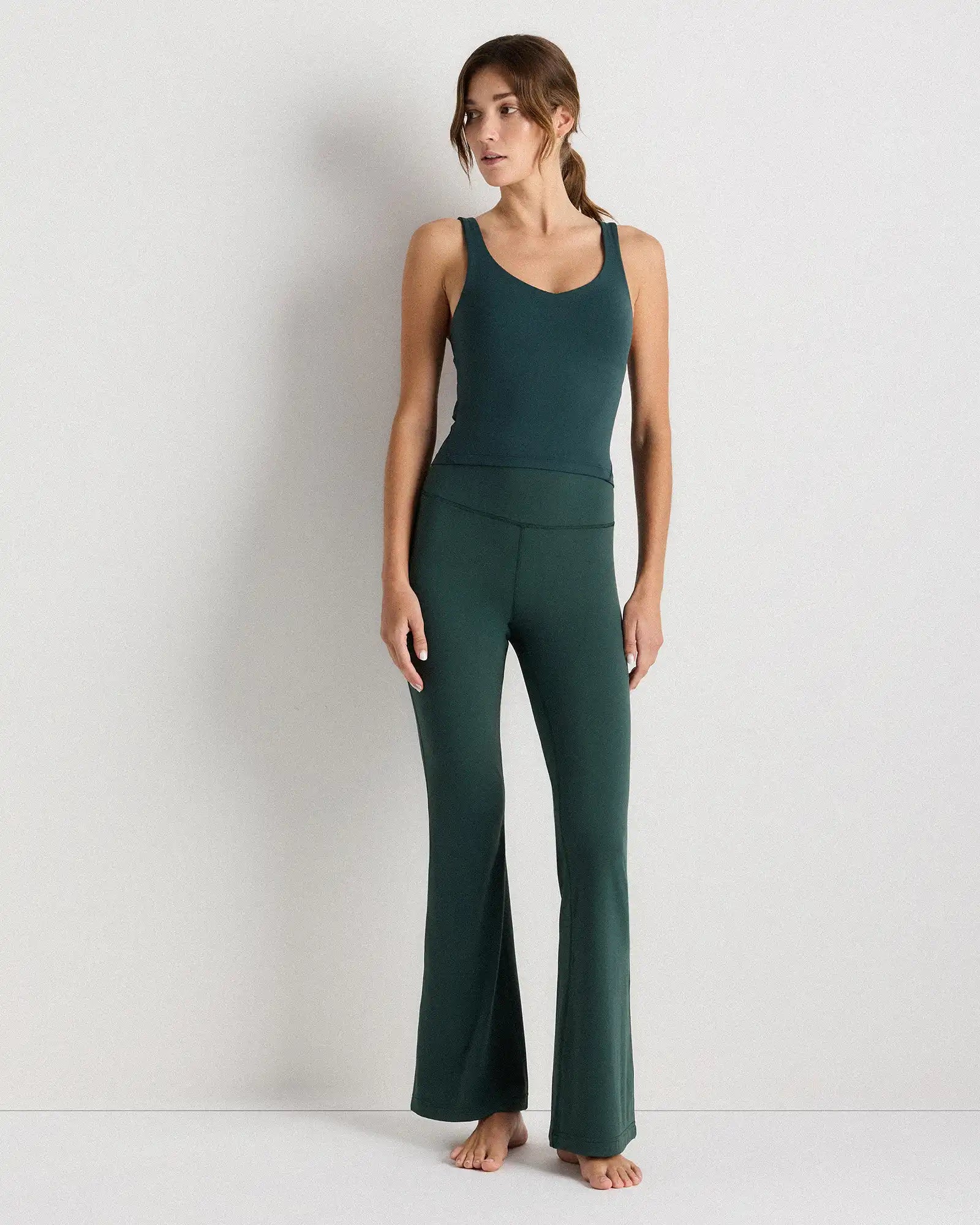 Ultra-Form V-Neck Cropped Tank