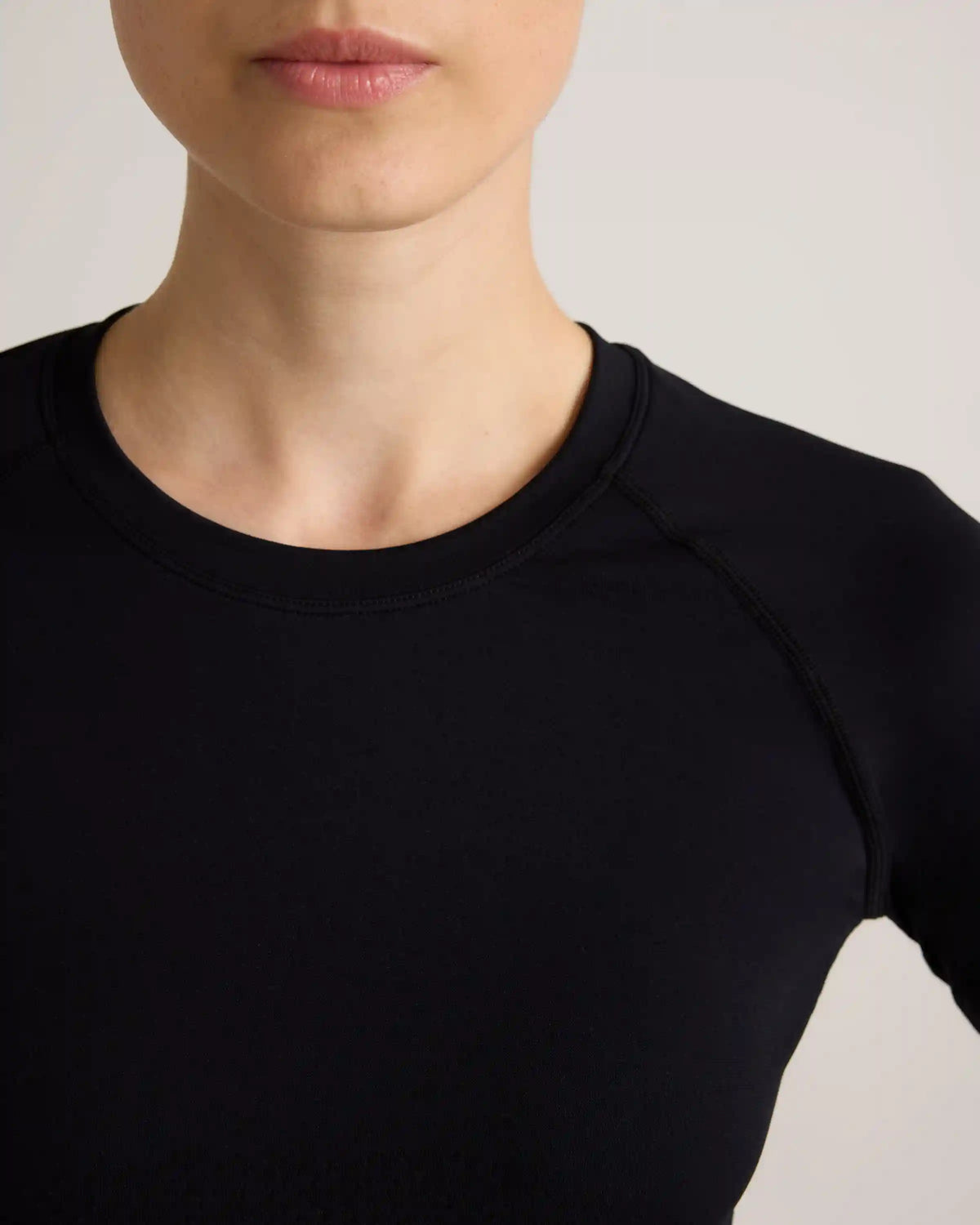 Seamless Waist-Length Long Sleeve Top