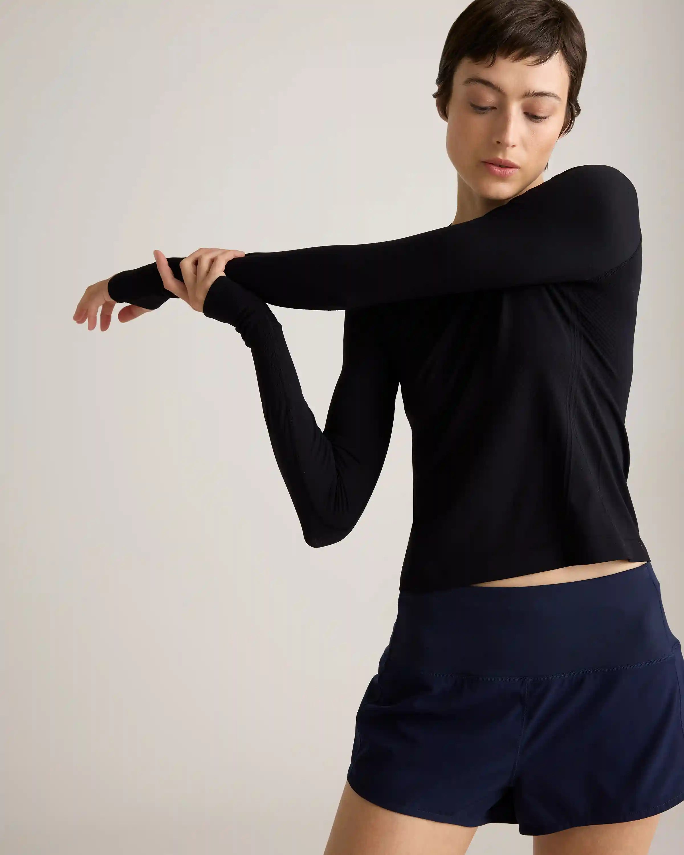 Seamless Waist-Length Long Sleeve Top