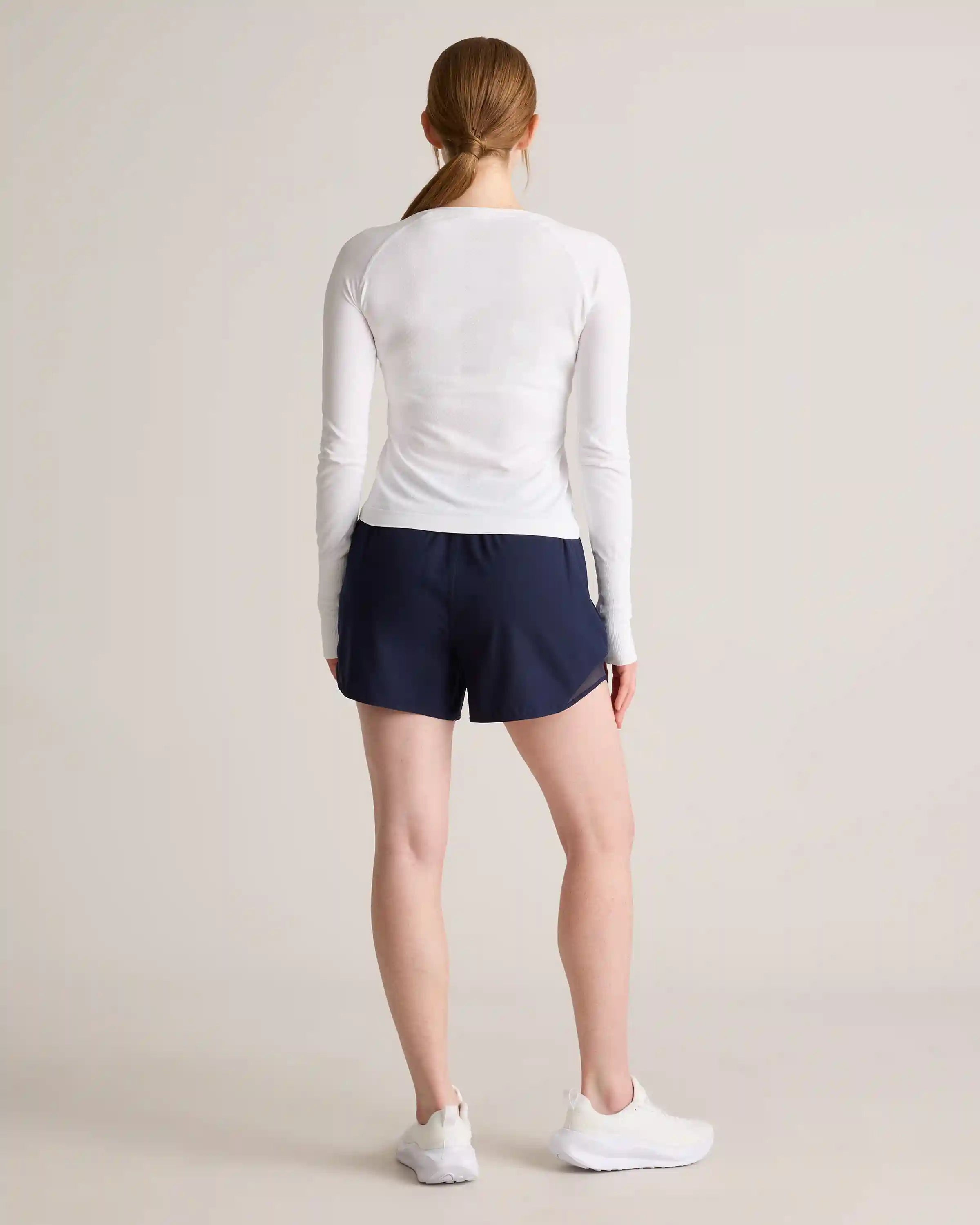 Seamless Waist-Length Long Sleeve Top