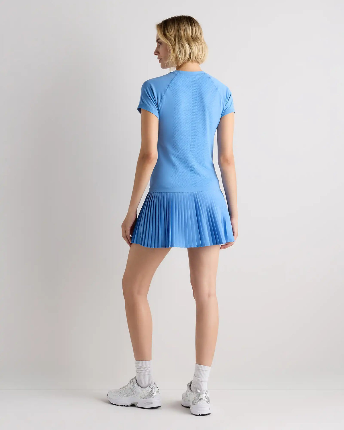 Seamless Waist-Length Tee