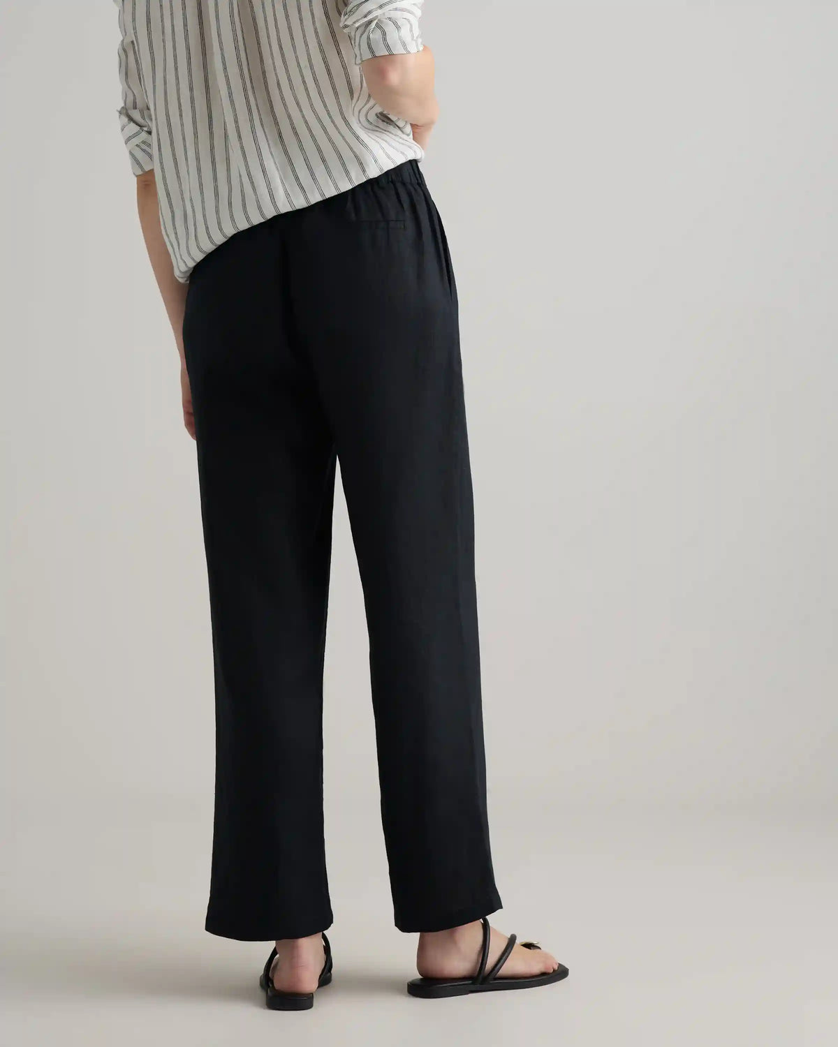 100% European Linen Pleated Trouser