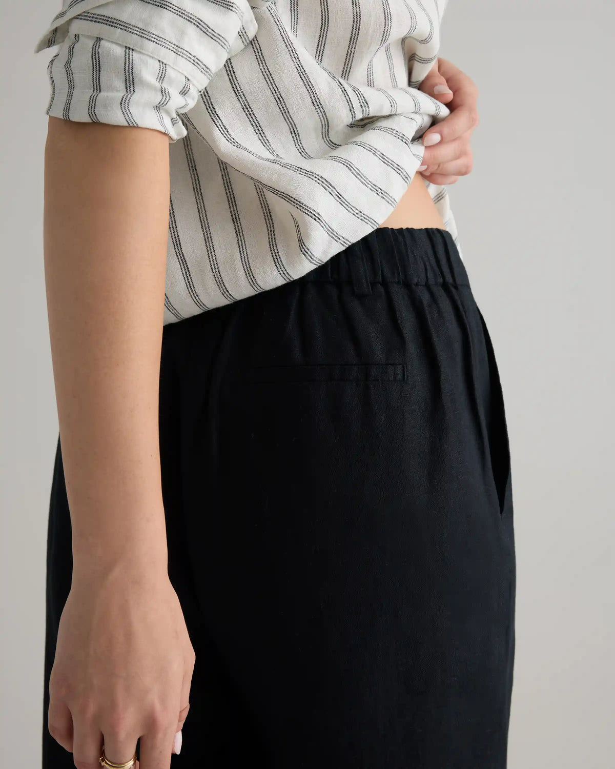 100% European Linen Pleated Trouser