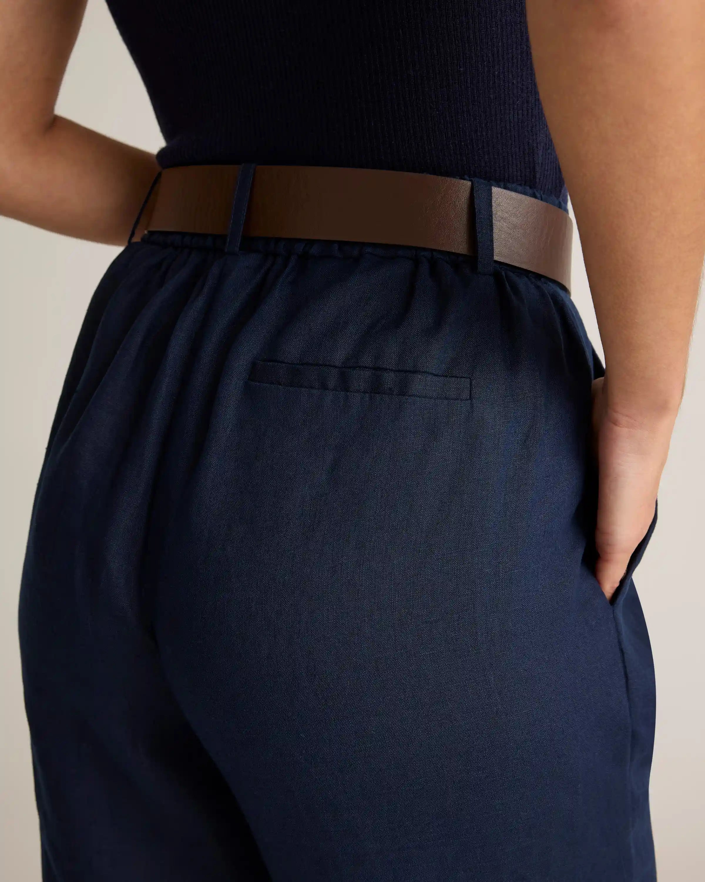 100% European Linen Pleated Trouser