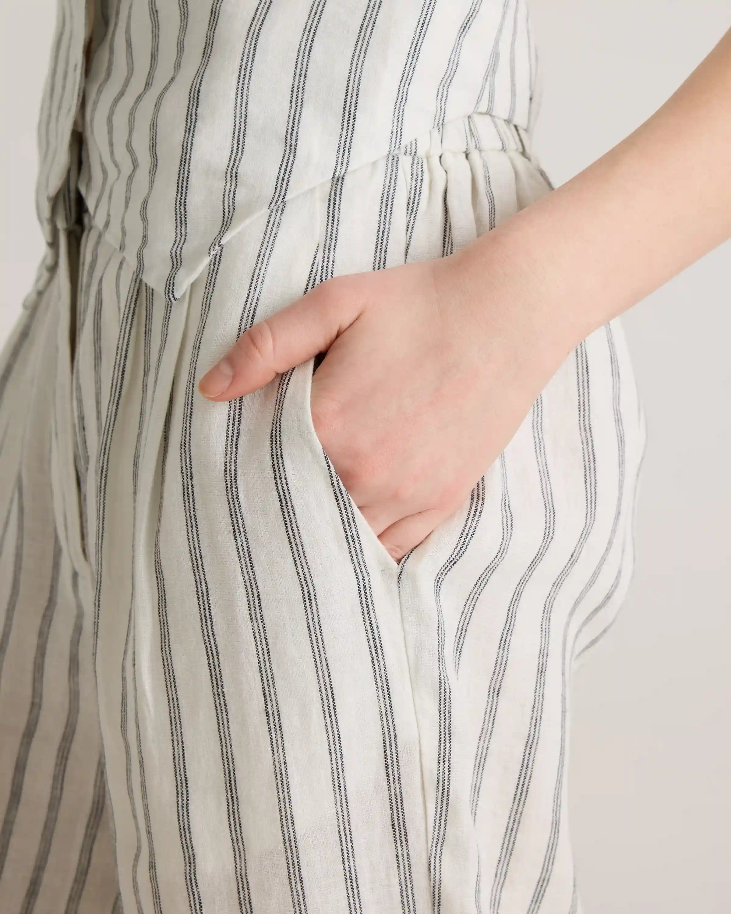 100% European Linen Pleated Trouser
