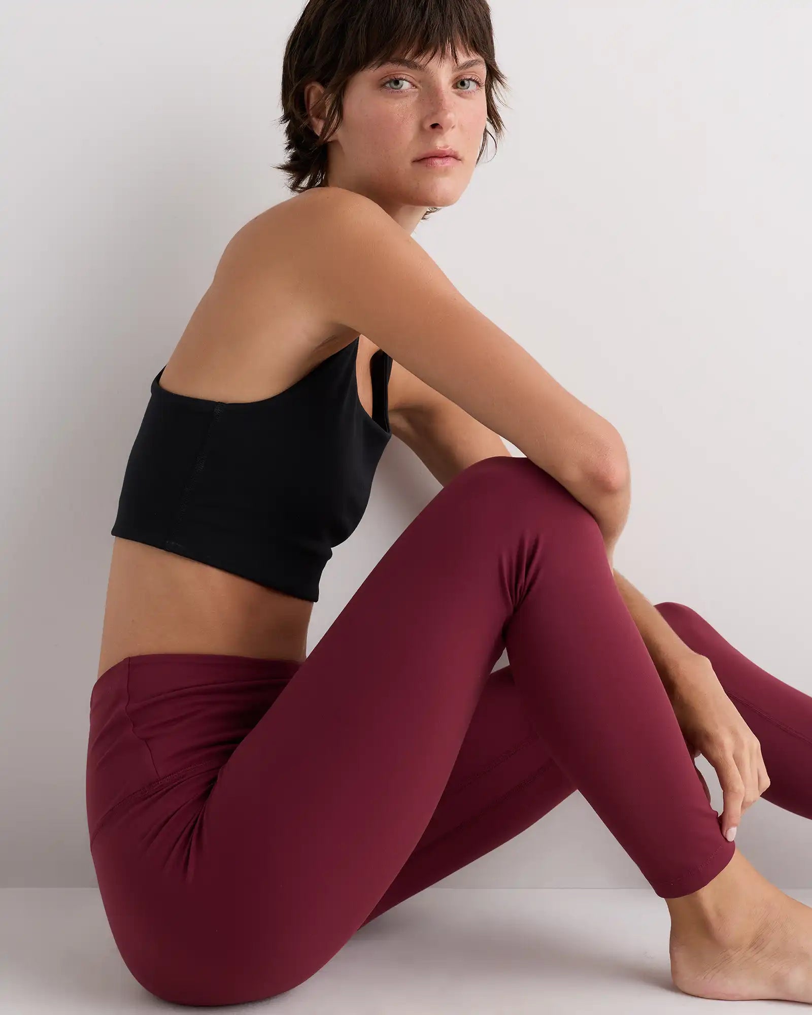 Ultra-Form High-Rise Crossover Legging