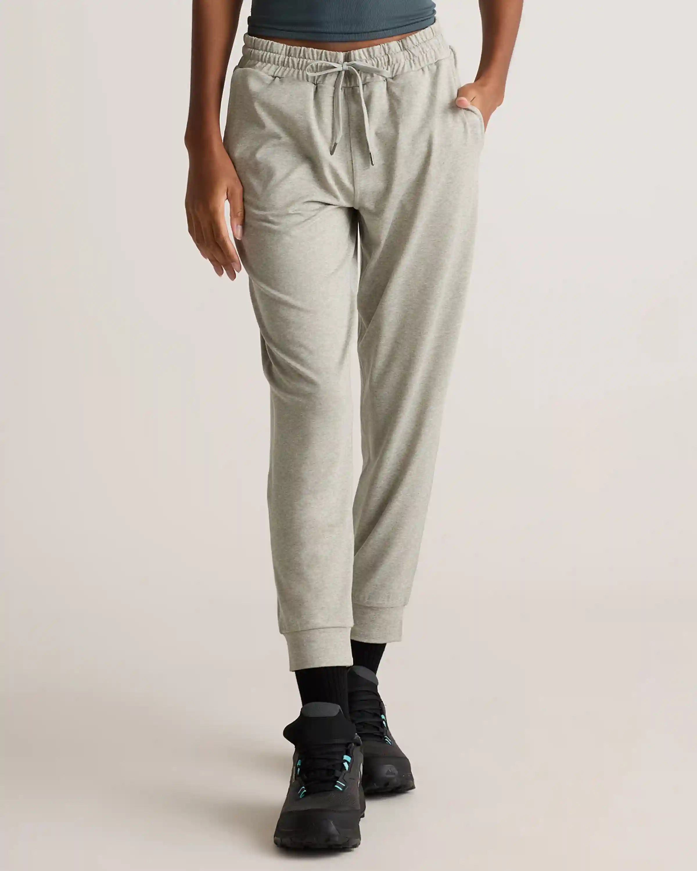 Flowknit Mid-Rise Joggers