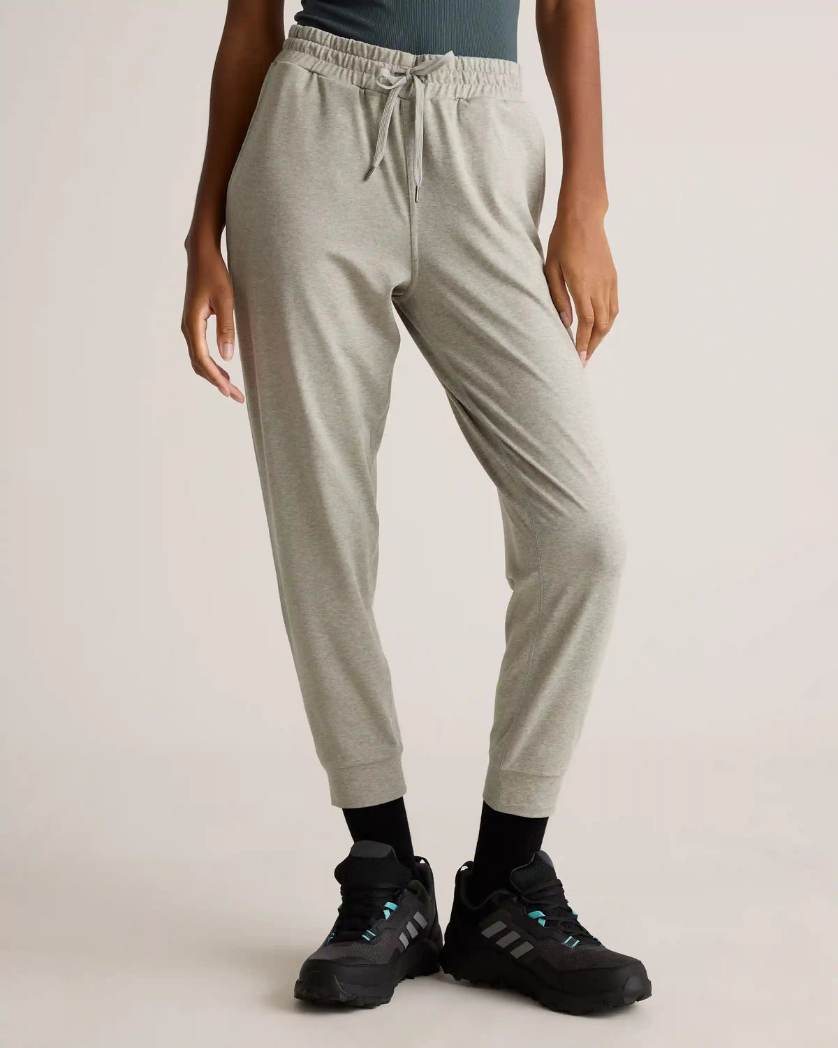 Flowknit Mid-Rise Joggers