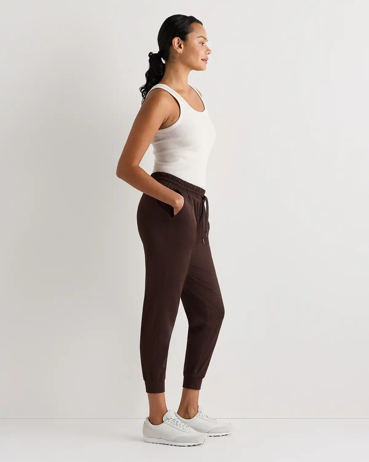 Flowknit Mid-Rise Joggers