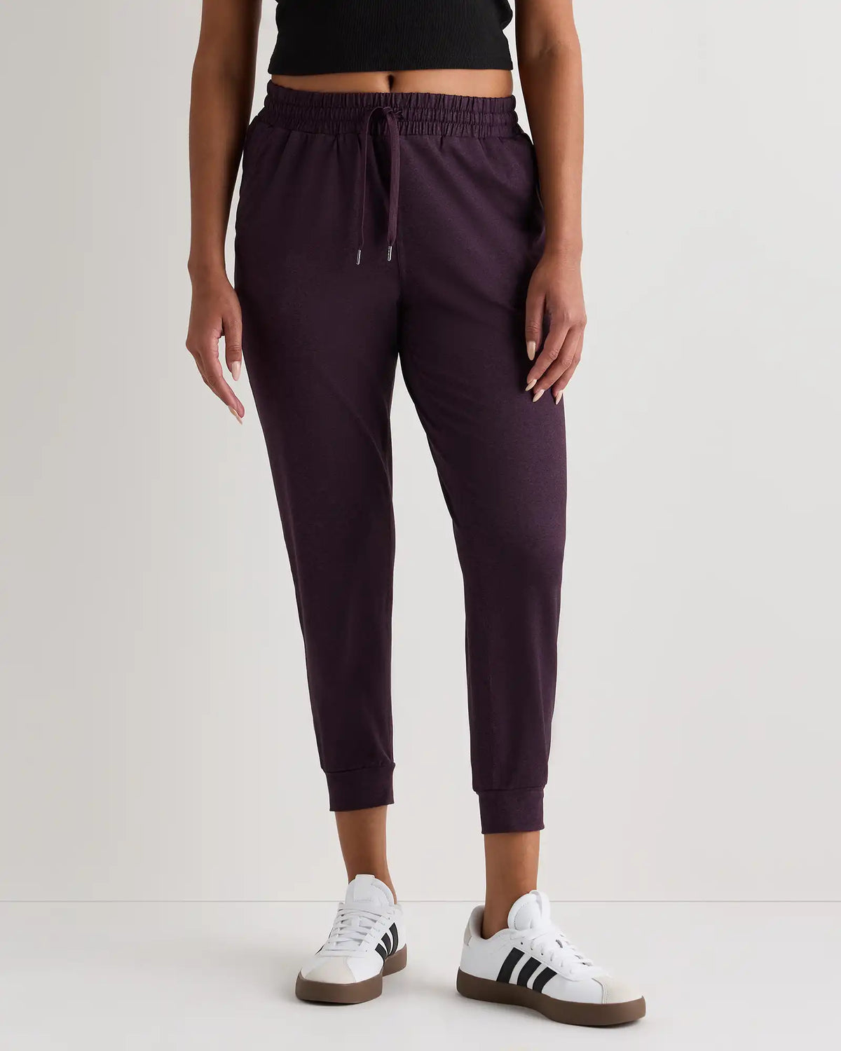 Flowknit Mid-Rise Joggers