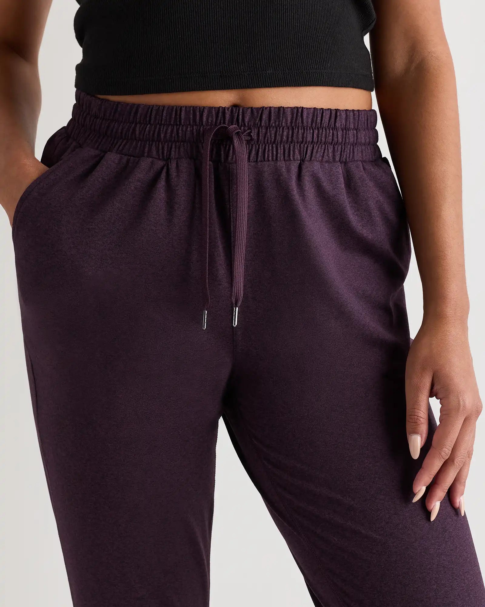 Flowknit Mid-Rise Joggers
