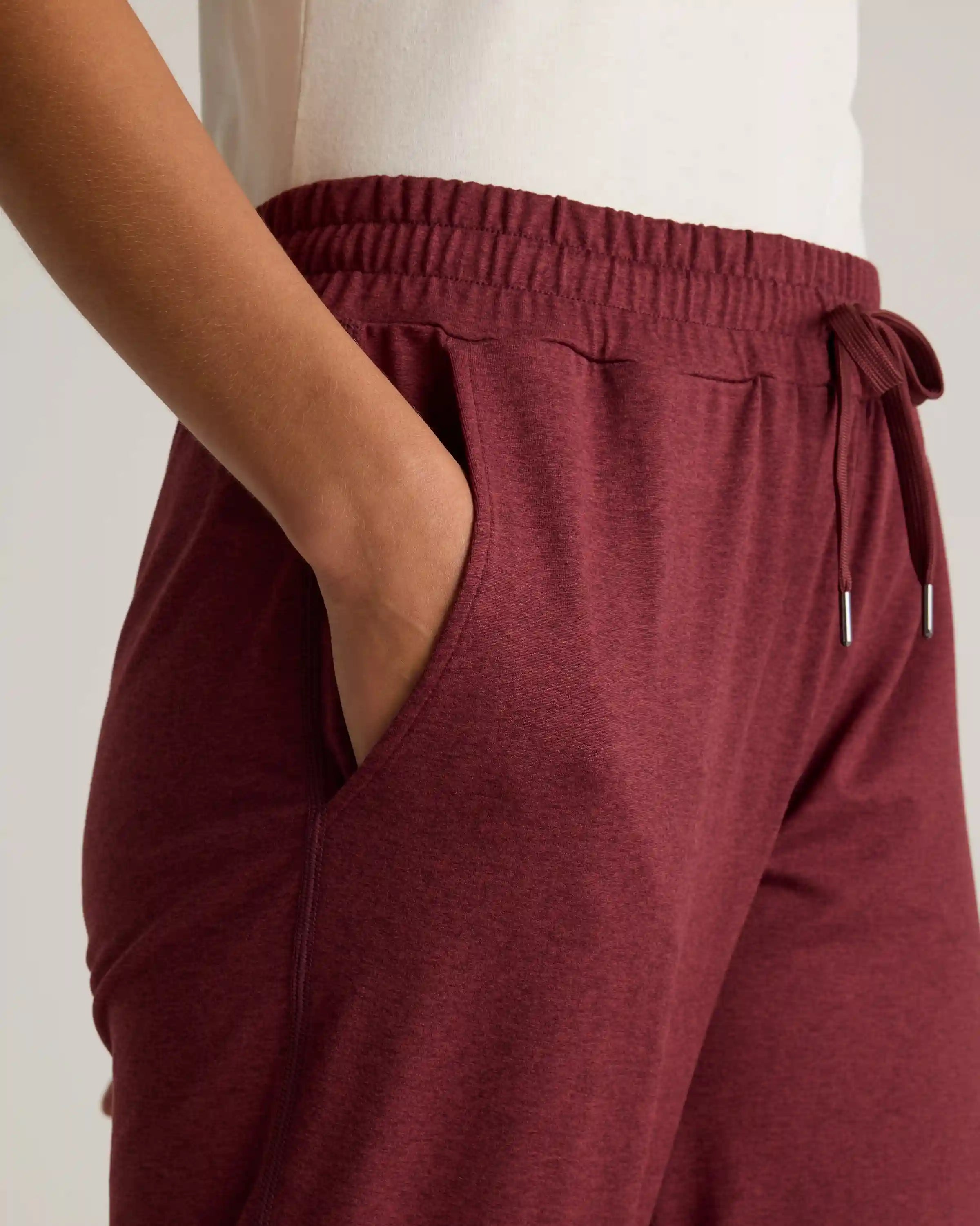 Flowknit Mid-Rise Joggers