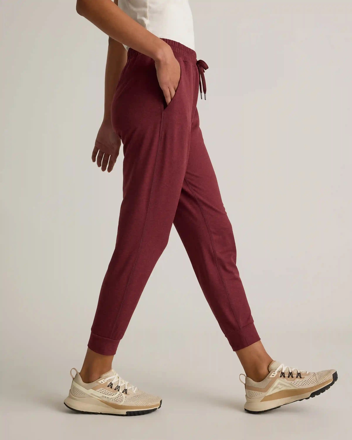 Flowknit Mid-Rise Joggers