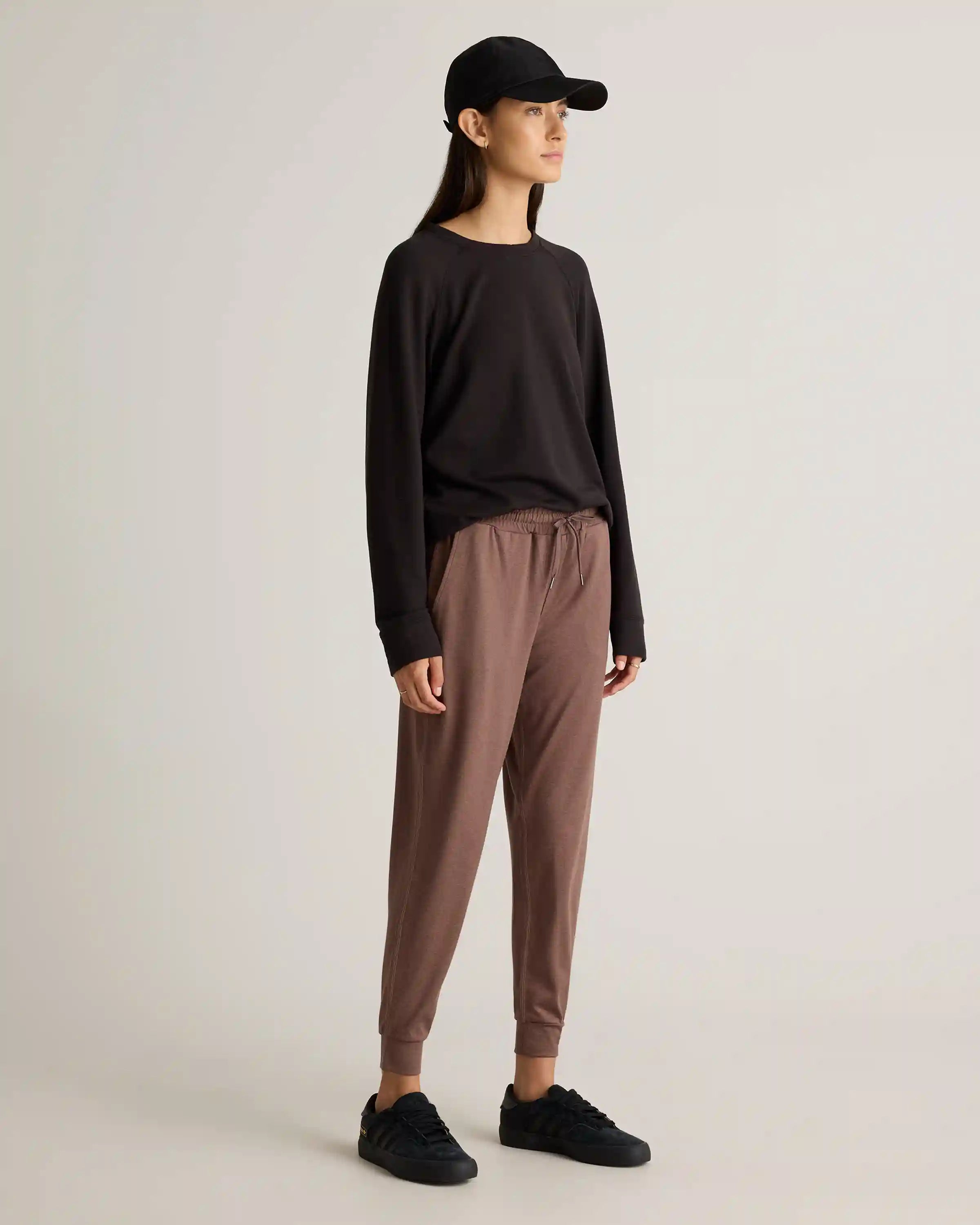 Flowknit Mid-Rise Joggers