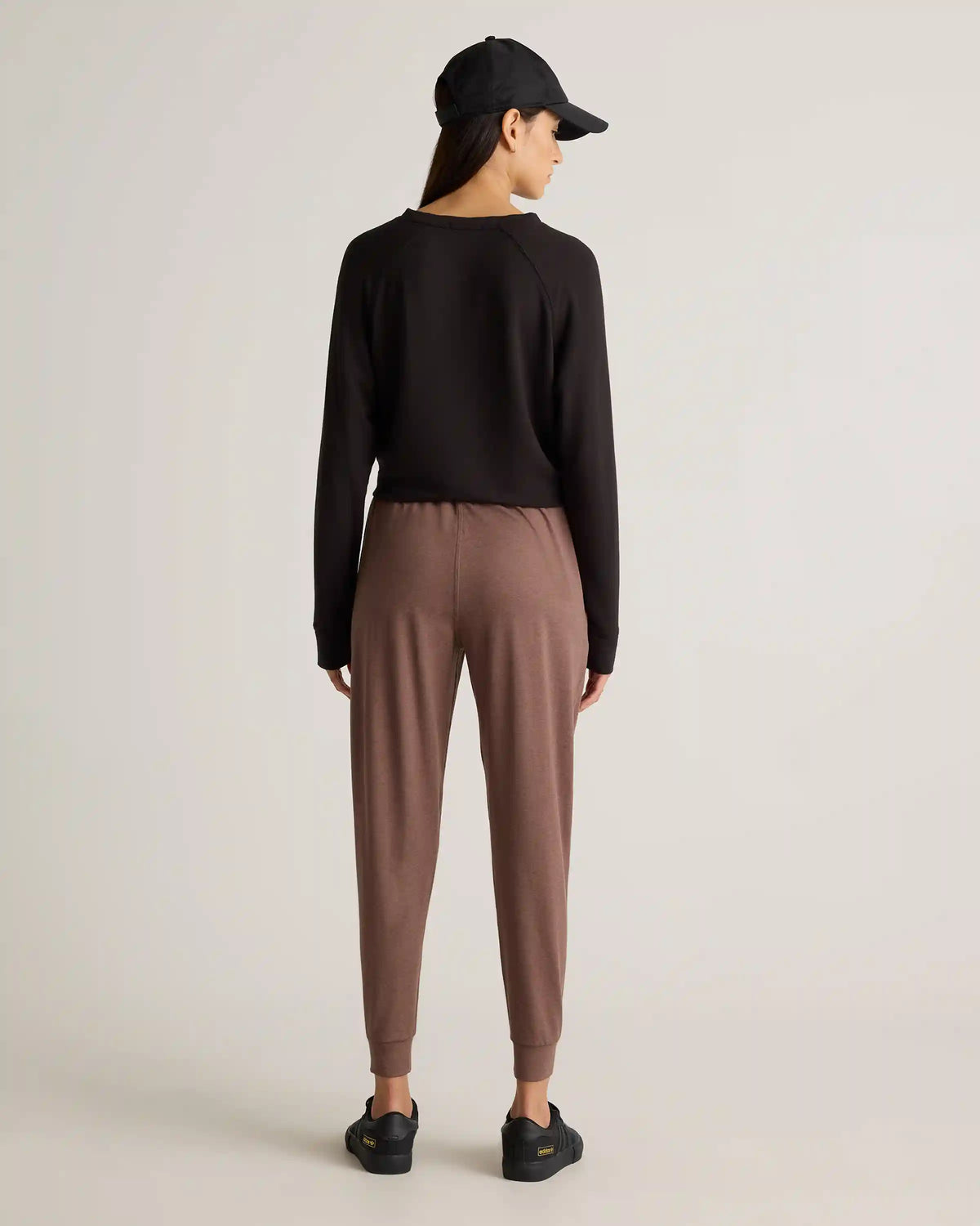 Flowknit Mid-Rise Joggers