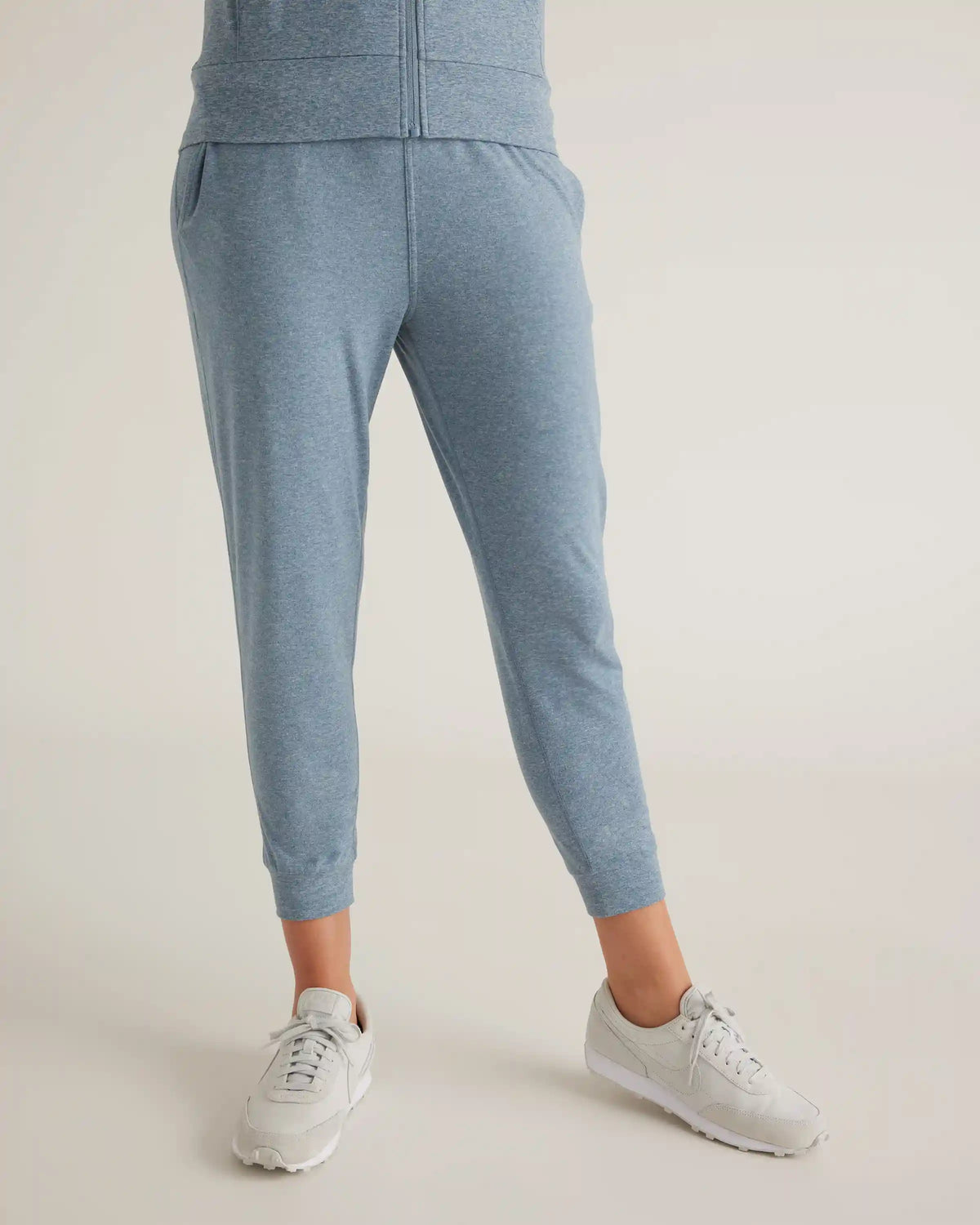 Flowknit Mid-Rise Joggers